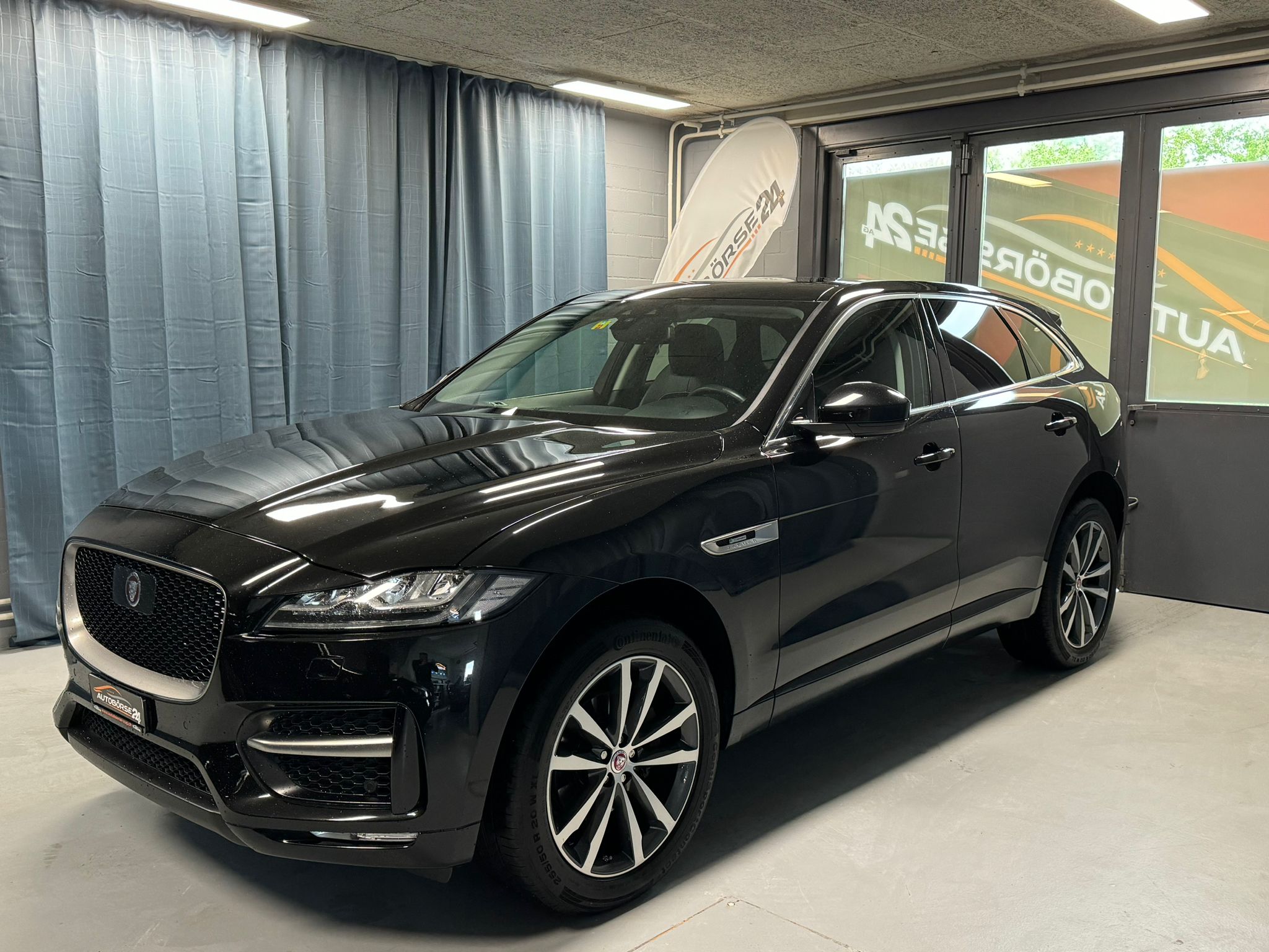 JAGUAR F-Pace 25t 2.0 R-Sport AWD Automatik