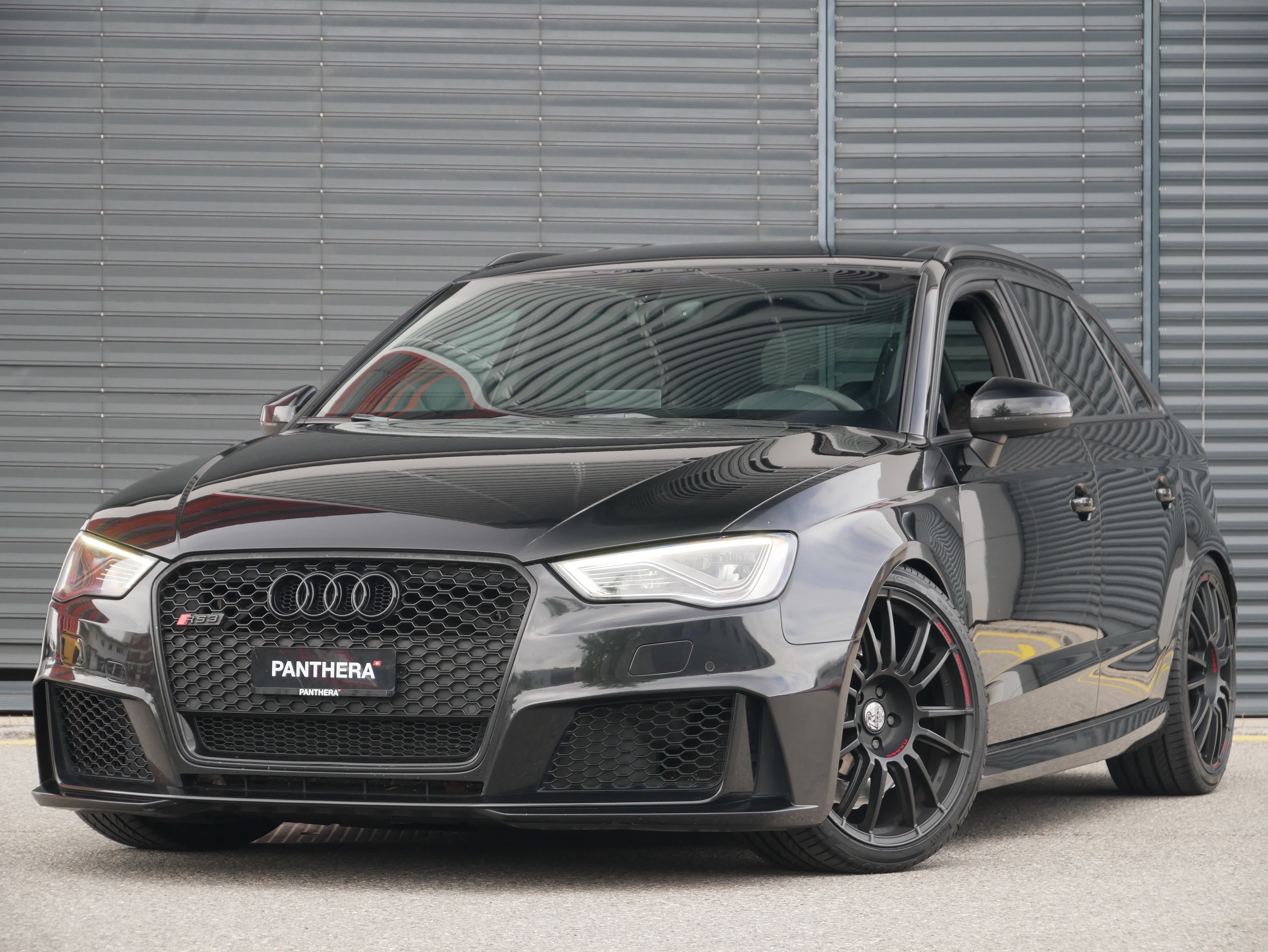 AUDI RS3 2.5 TSI quattro S-tronic