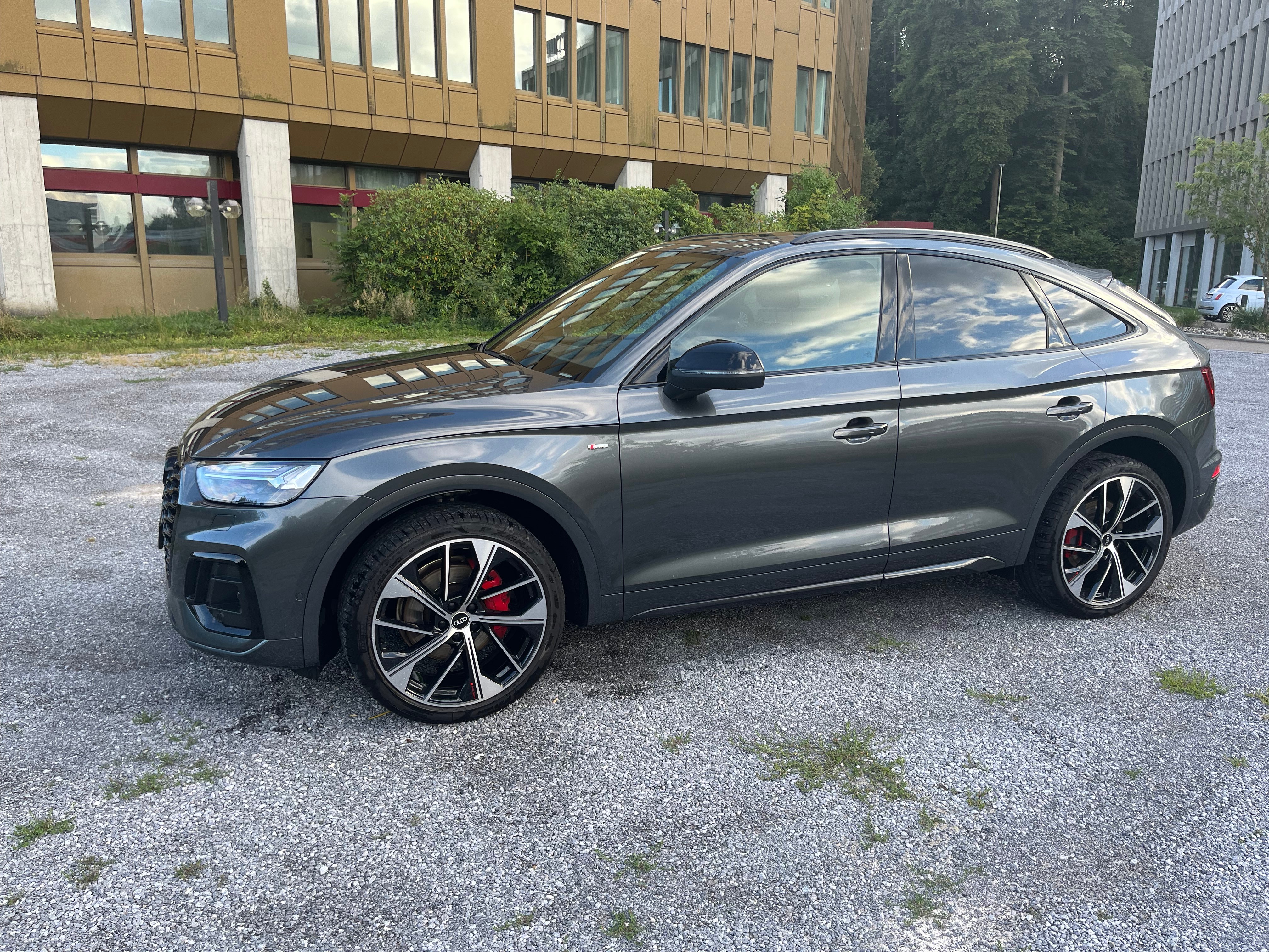 AUDI Q5 Sportback 40 TDI Blackedition quattro