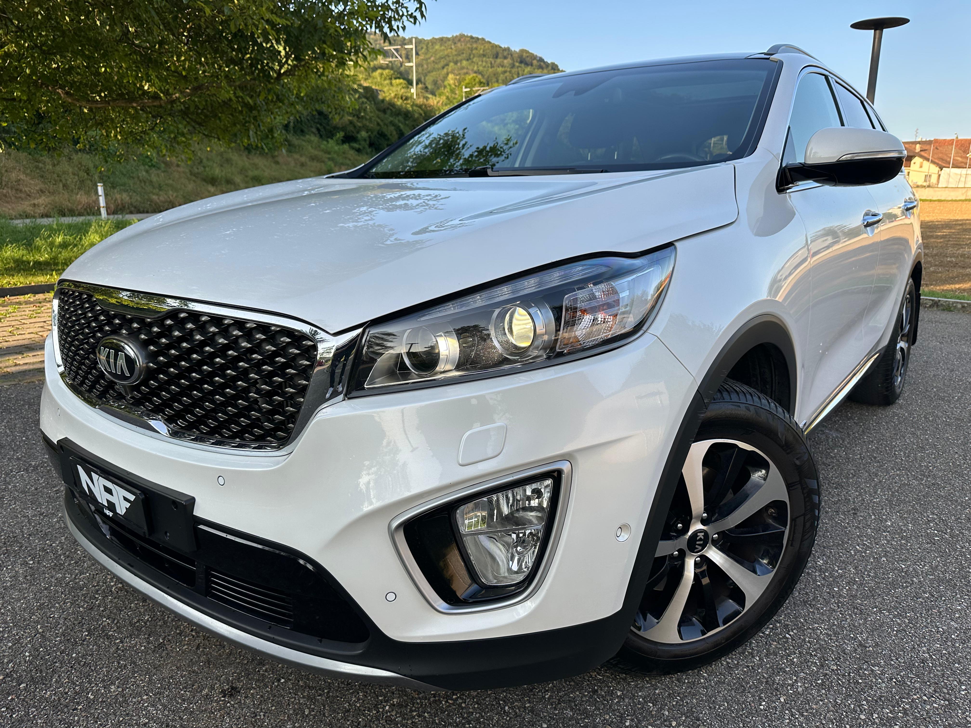 KIA Sorento 2.2 CRDI Style 7P. Automatic