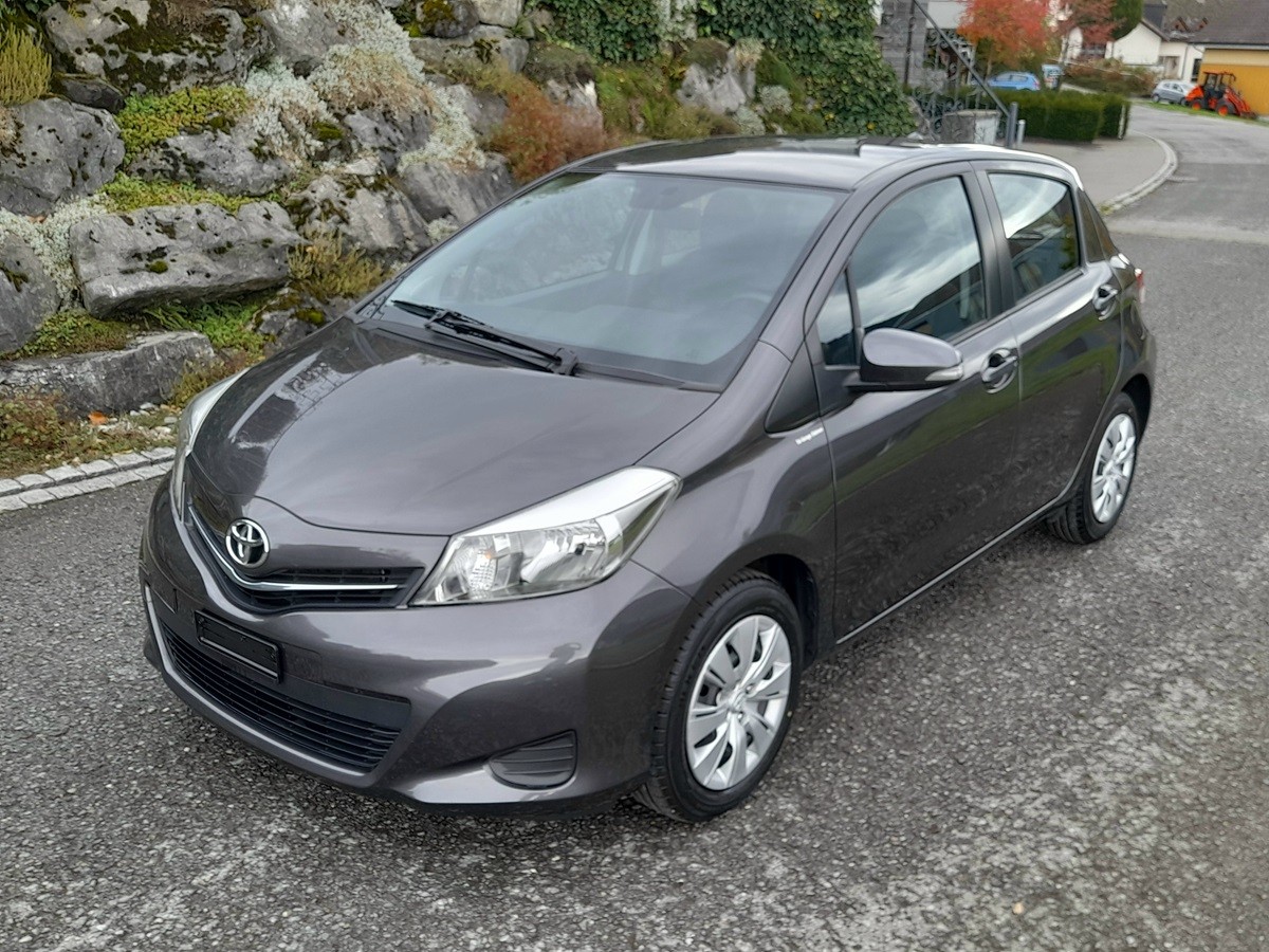 TOYOTA Yaris 1.33 Luna