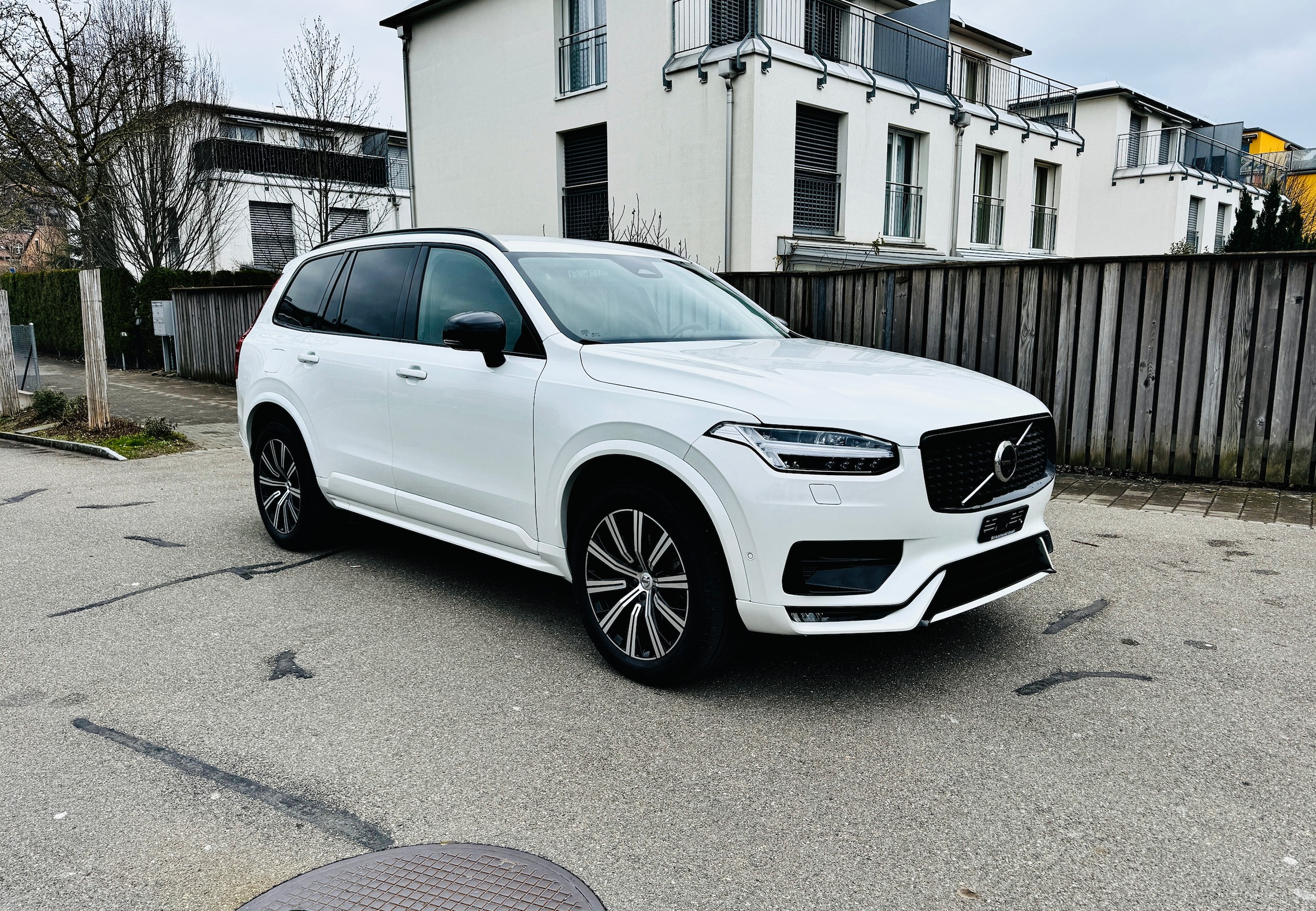 VOLVO XC90 B5 DIESEL MILD HYBRID AWD PLUS DARK GEARTRONIC*FACELIFT 2023*