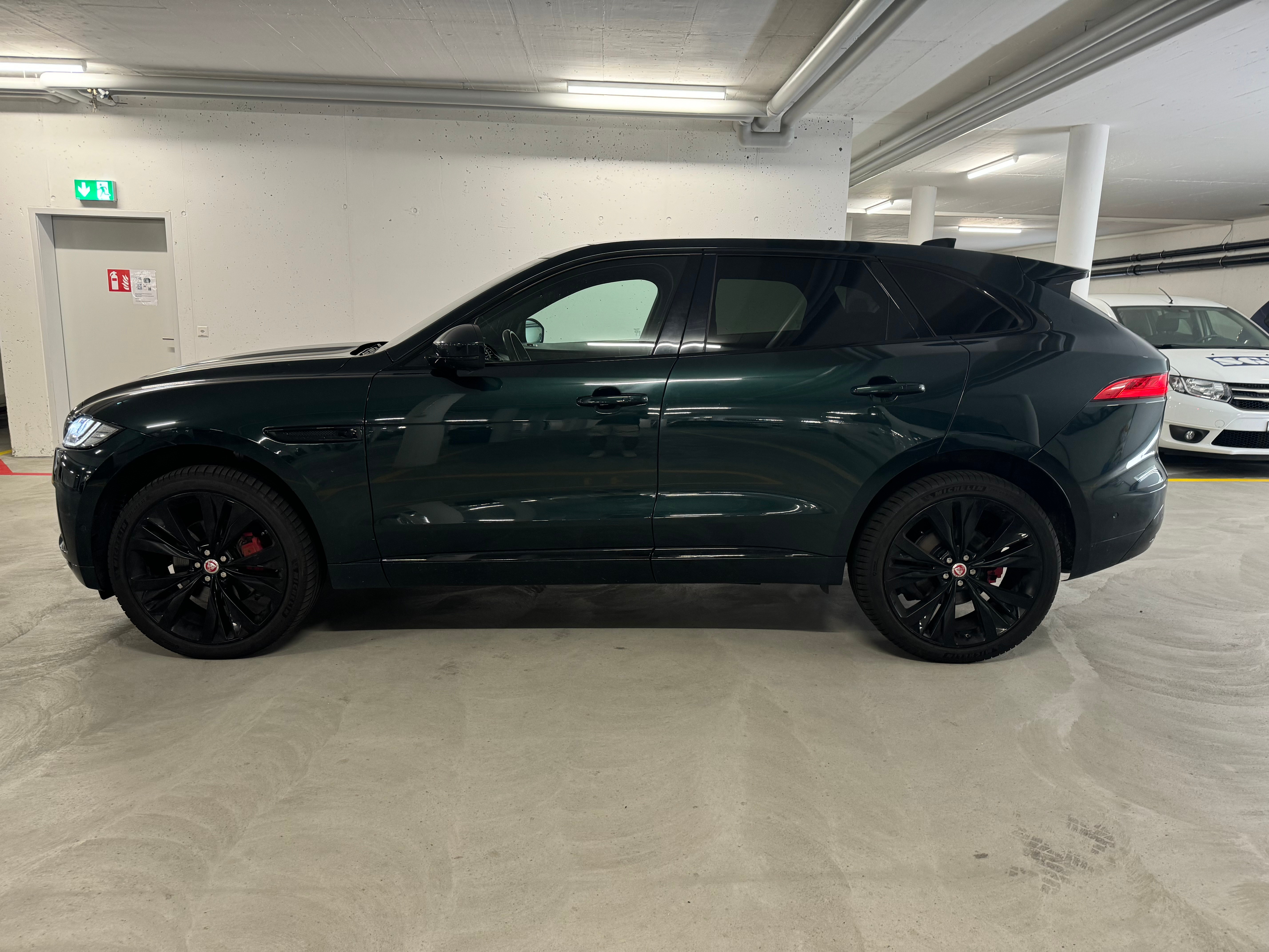 JAGUAR F-Pace 3.0 V6 S AWD Automatik