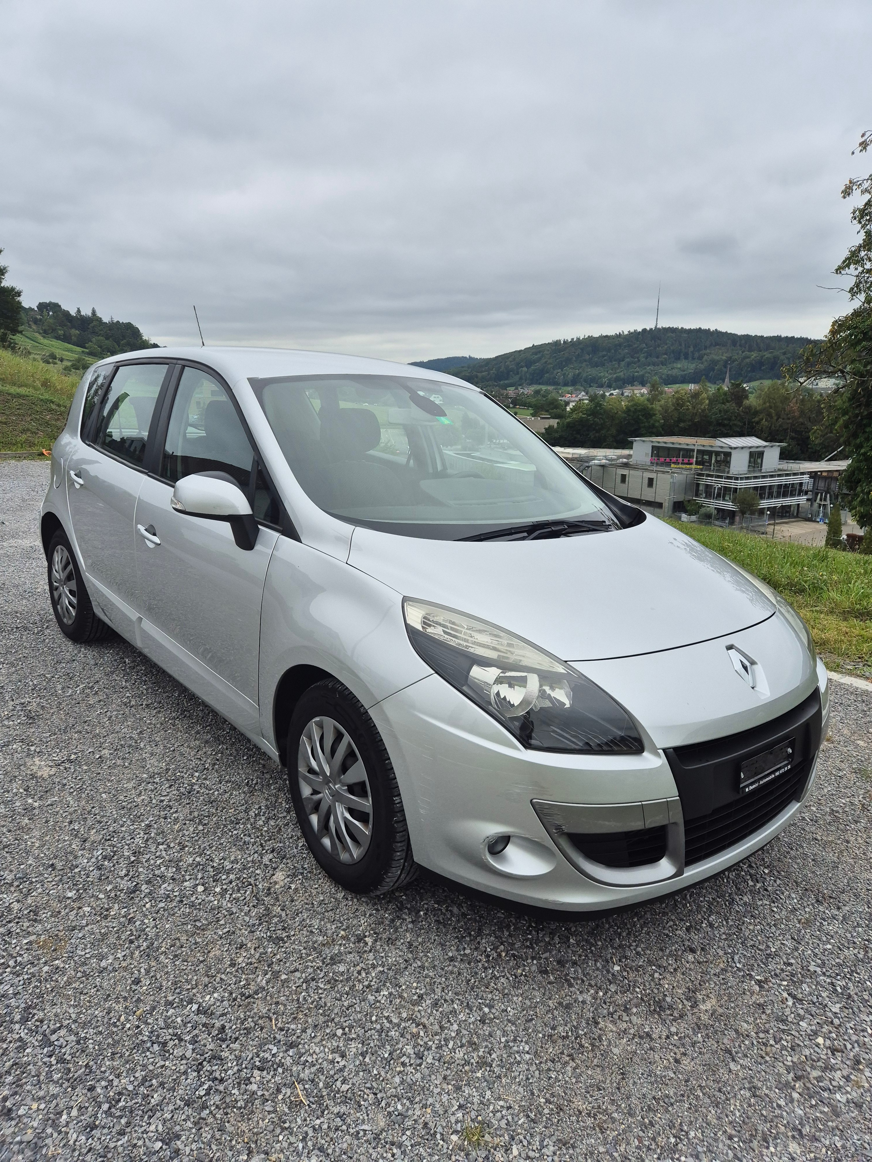 RENAULT Scénic 1.5 dCi Dynamique EDC