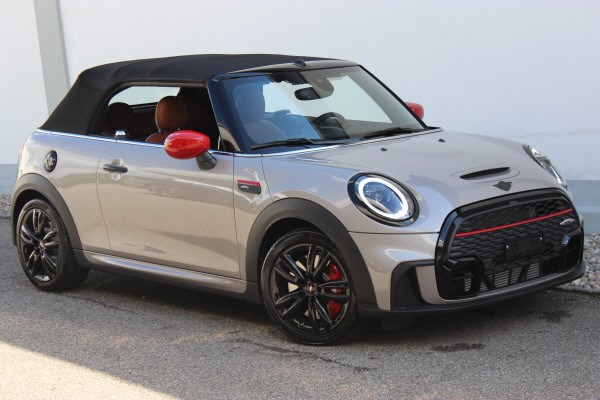 MINI Cooper JCW Cabrio