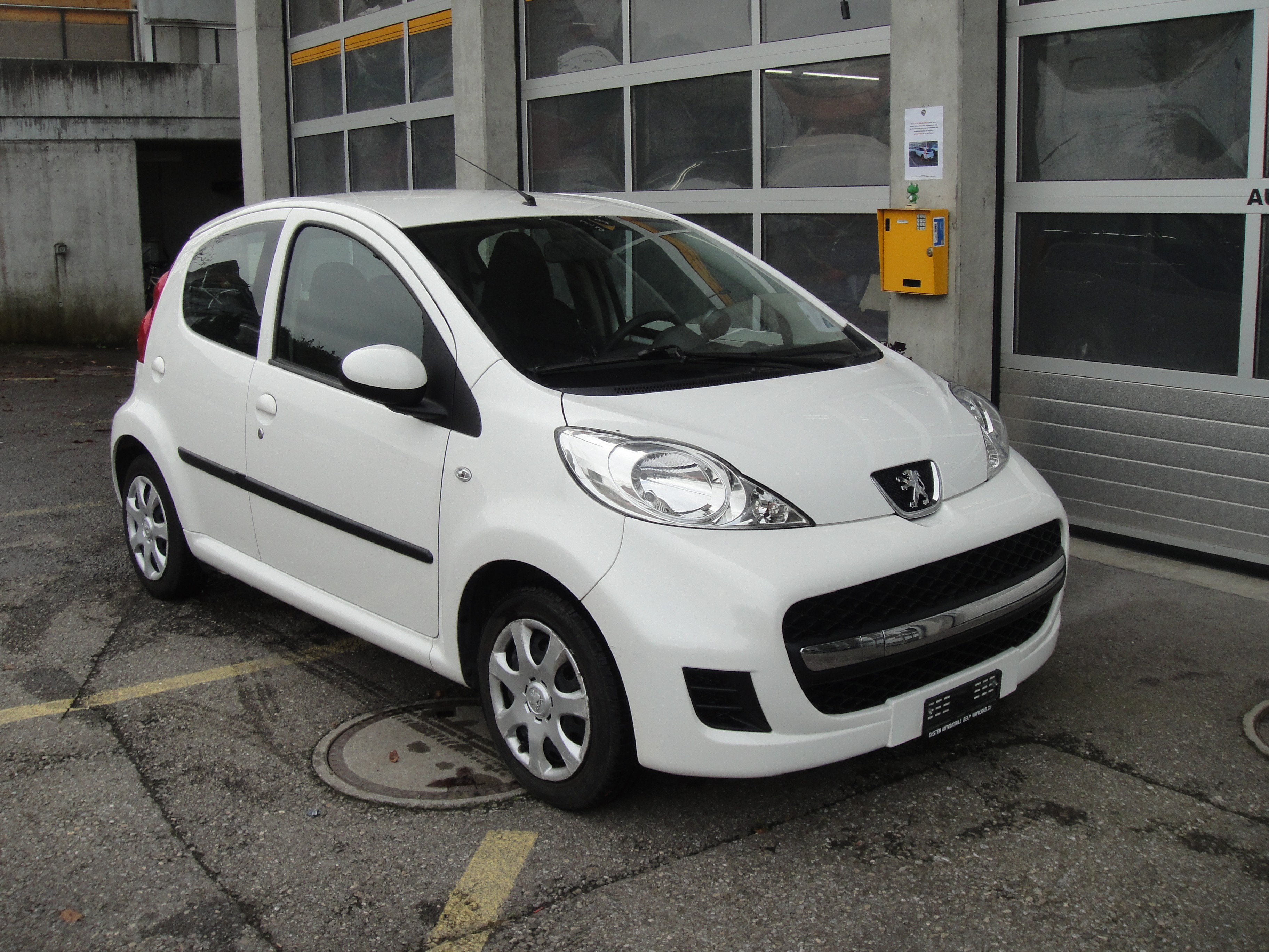 PEUGEOT 107 1.0 Trendy