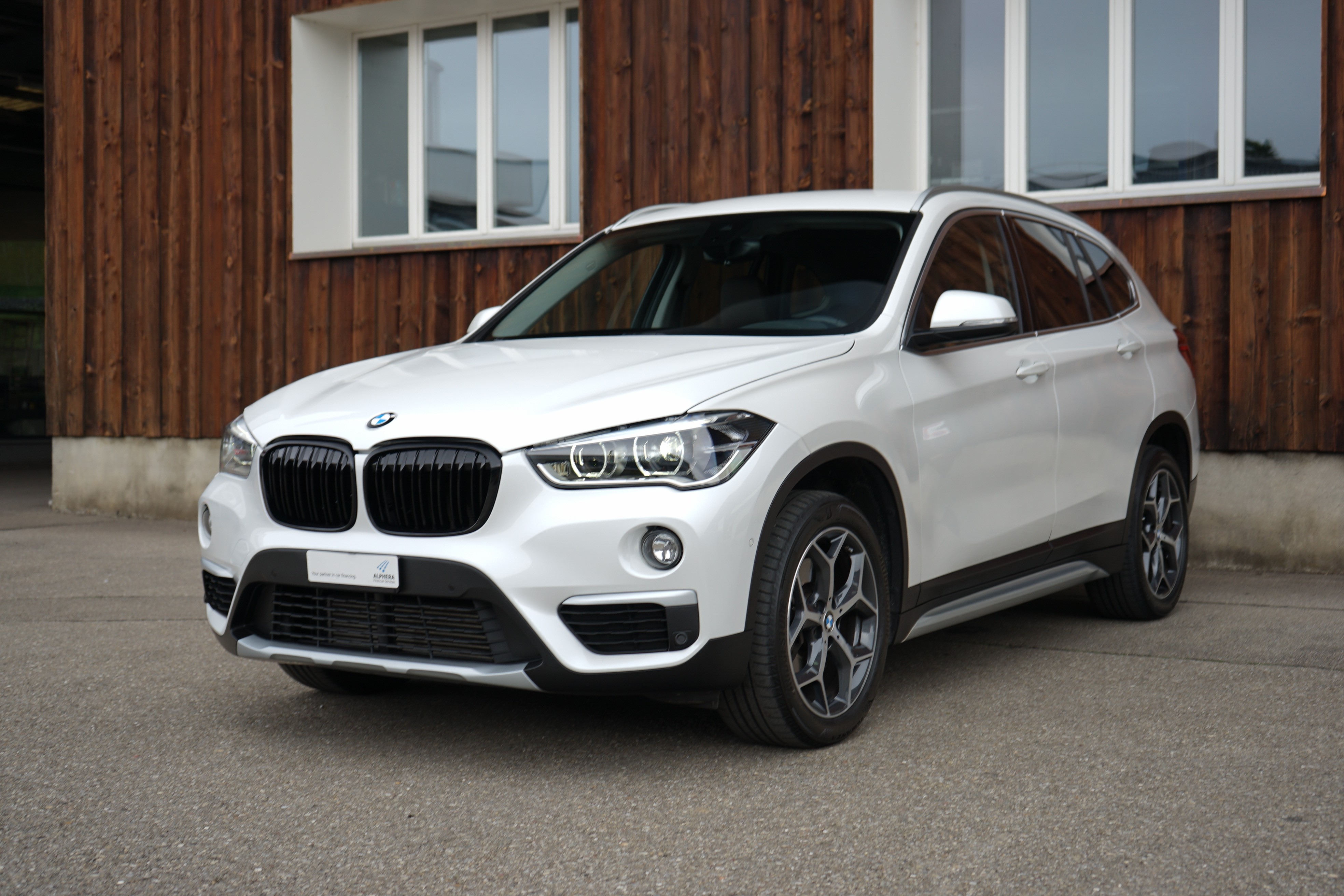 BMW X1 xDrive 20i xLine Steptronic