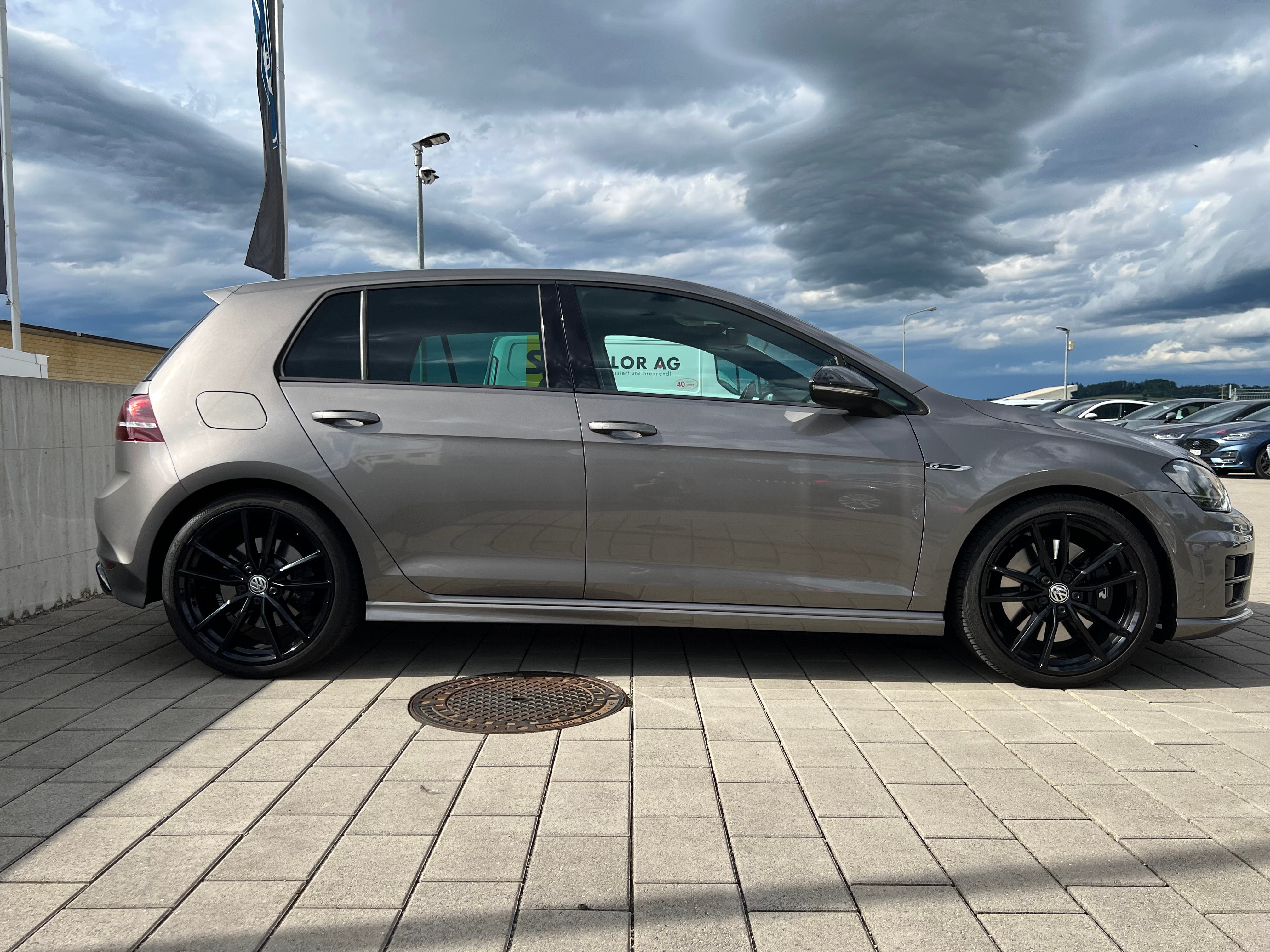 VW Golf 2.0 TSI R 4Motion DSG