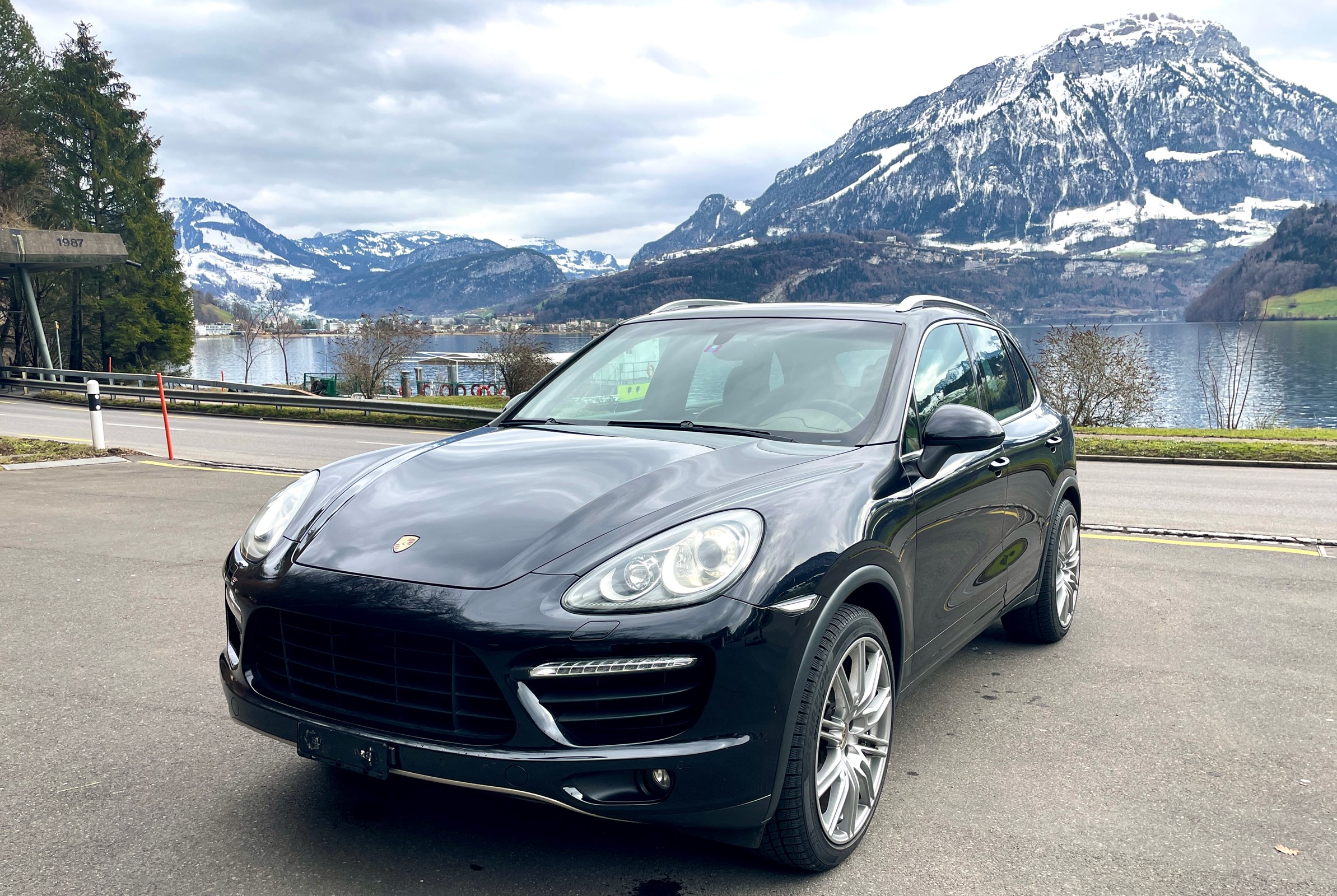 PORSCHE Cayenne Turbo