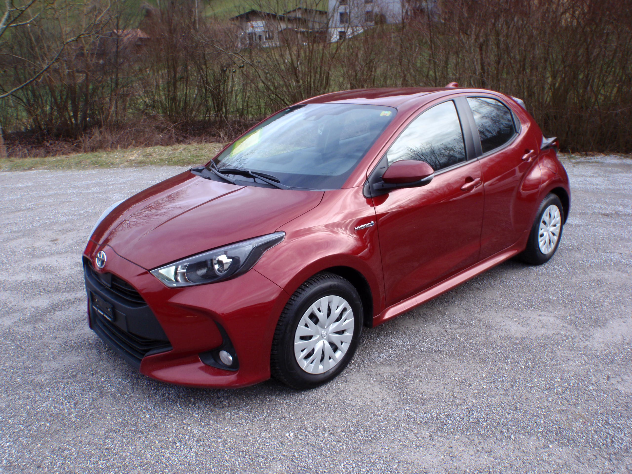 TOYOTA Yaris 1.5 Comfort e-CVT