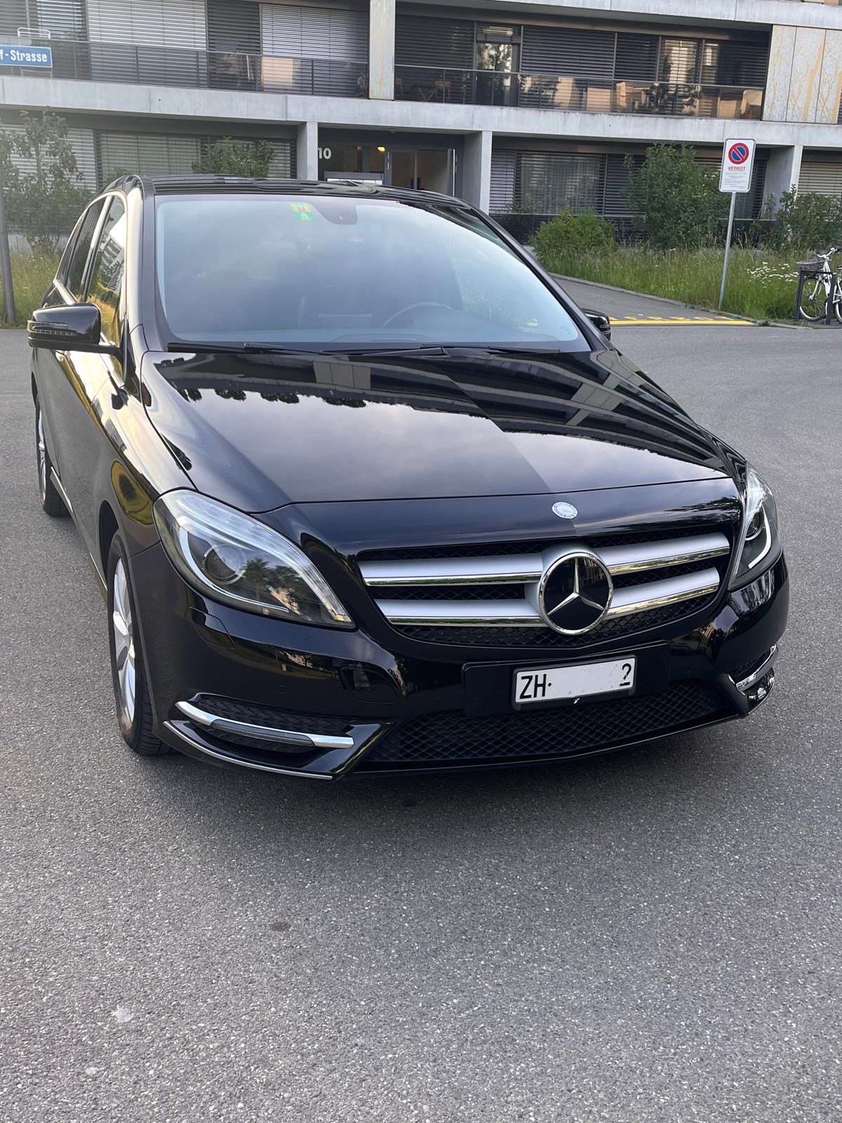 MERCEDES-BENZ B 200 7G-DCT