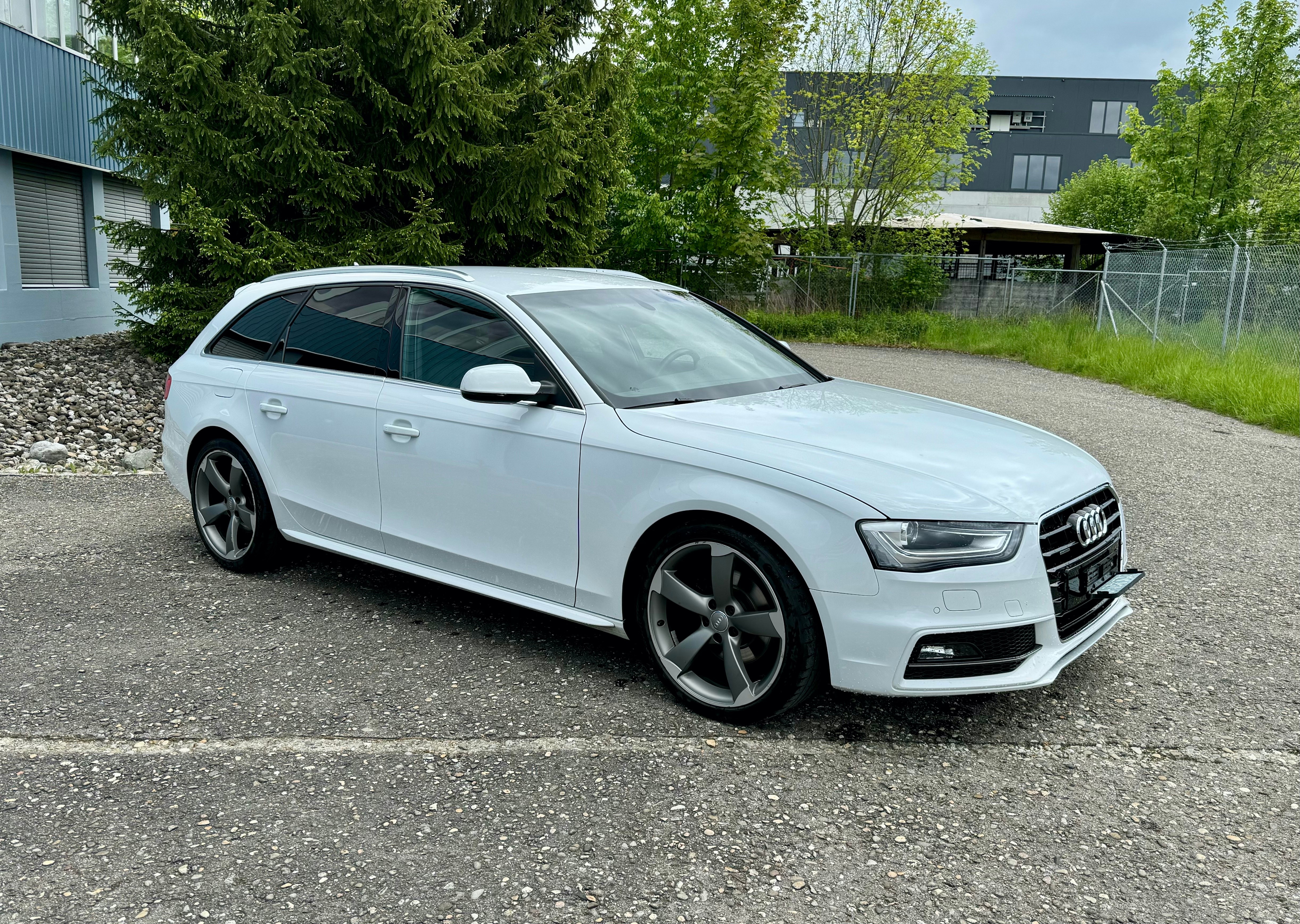 AUDI A4 Avant 2.0 TDI quattro S-tronic