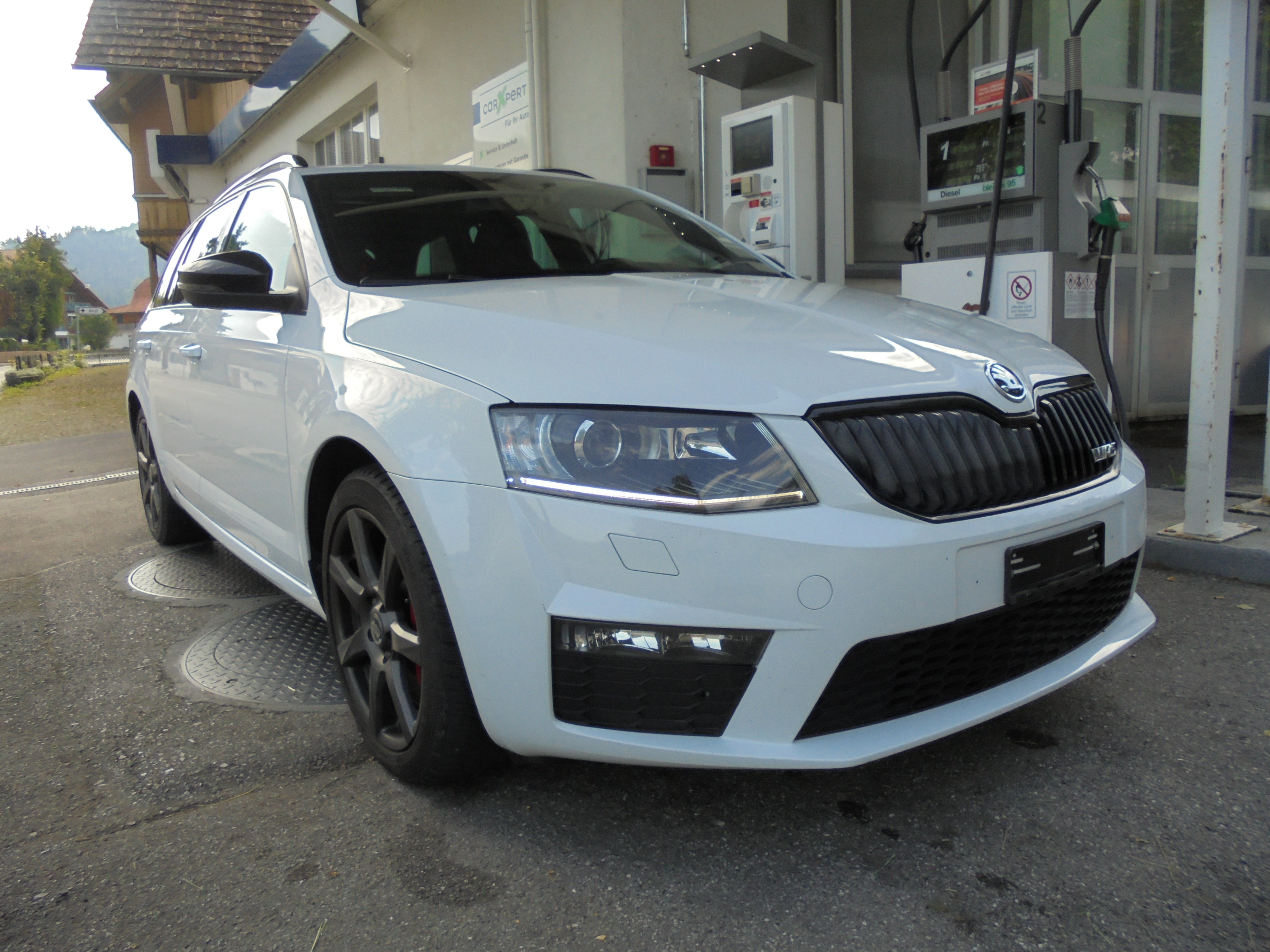 SKODA Octavia Combi 2.0 TSI RS