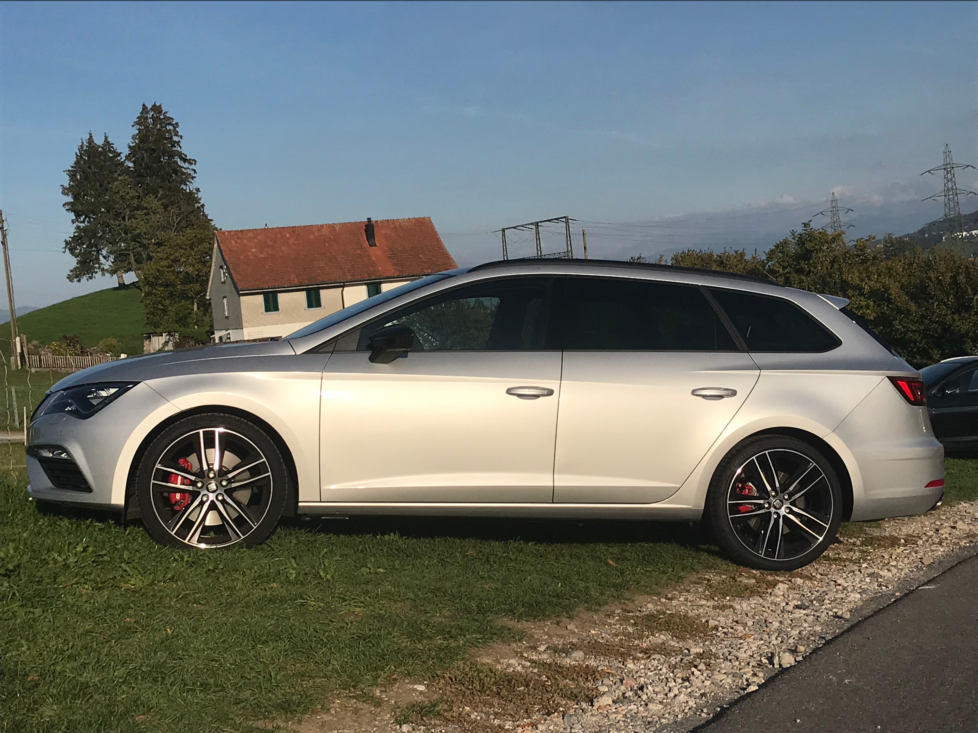 SEAT Leon ST 2.0 TSI Cupra 300 4 Drive DSG