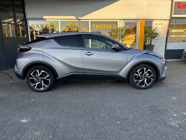 TOYOTA C-HR 1.8 HSD CVT Trend