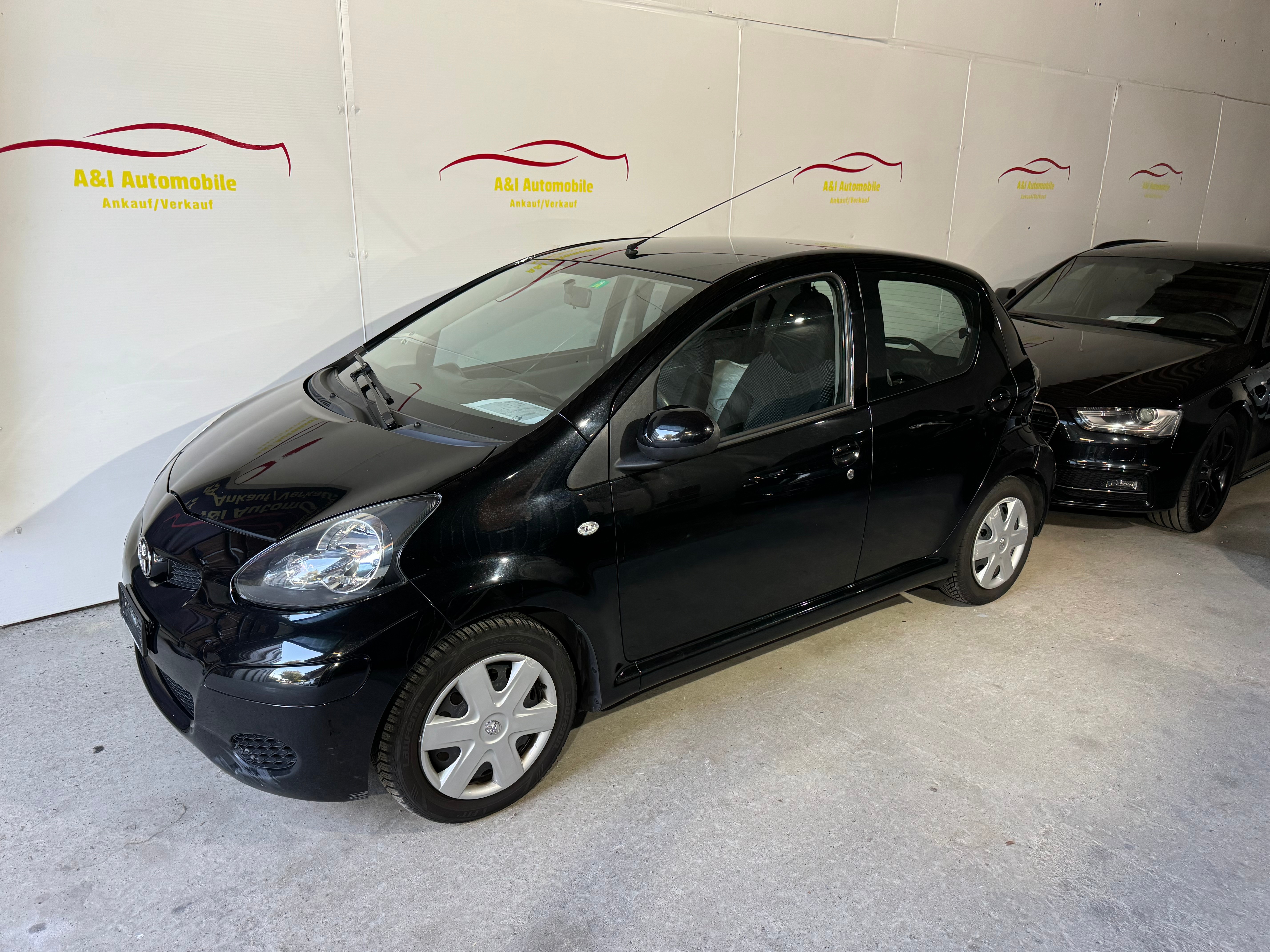 TOYOTA Aygo 1.0 Linea Terra