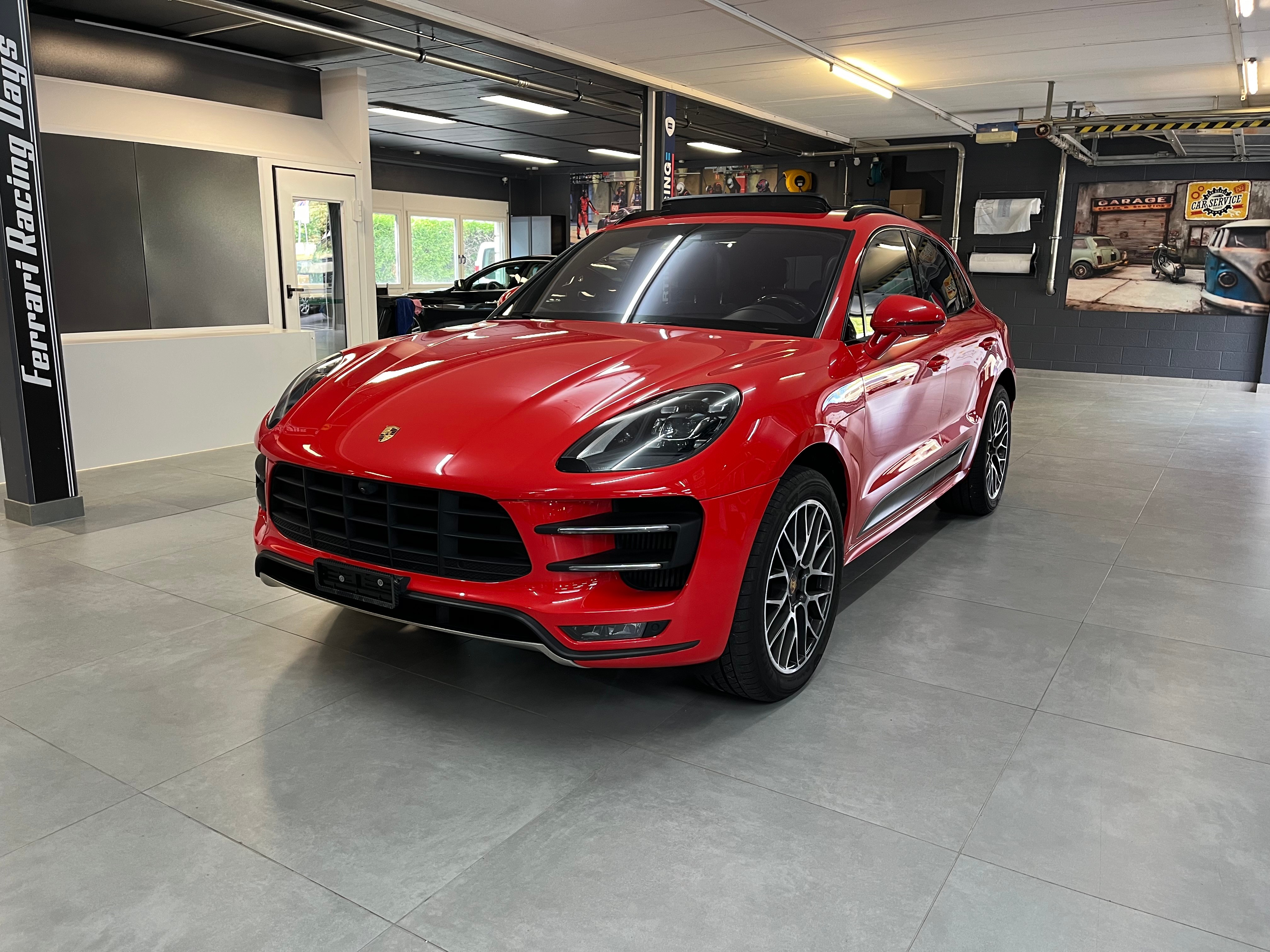 PORSCHE Macan Turbo PDK