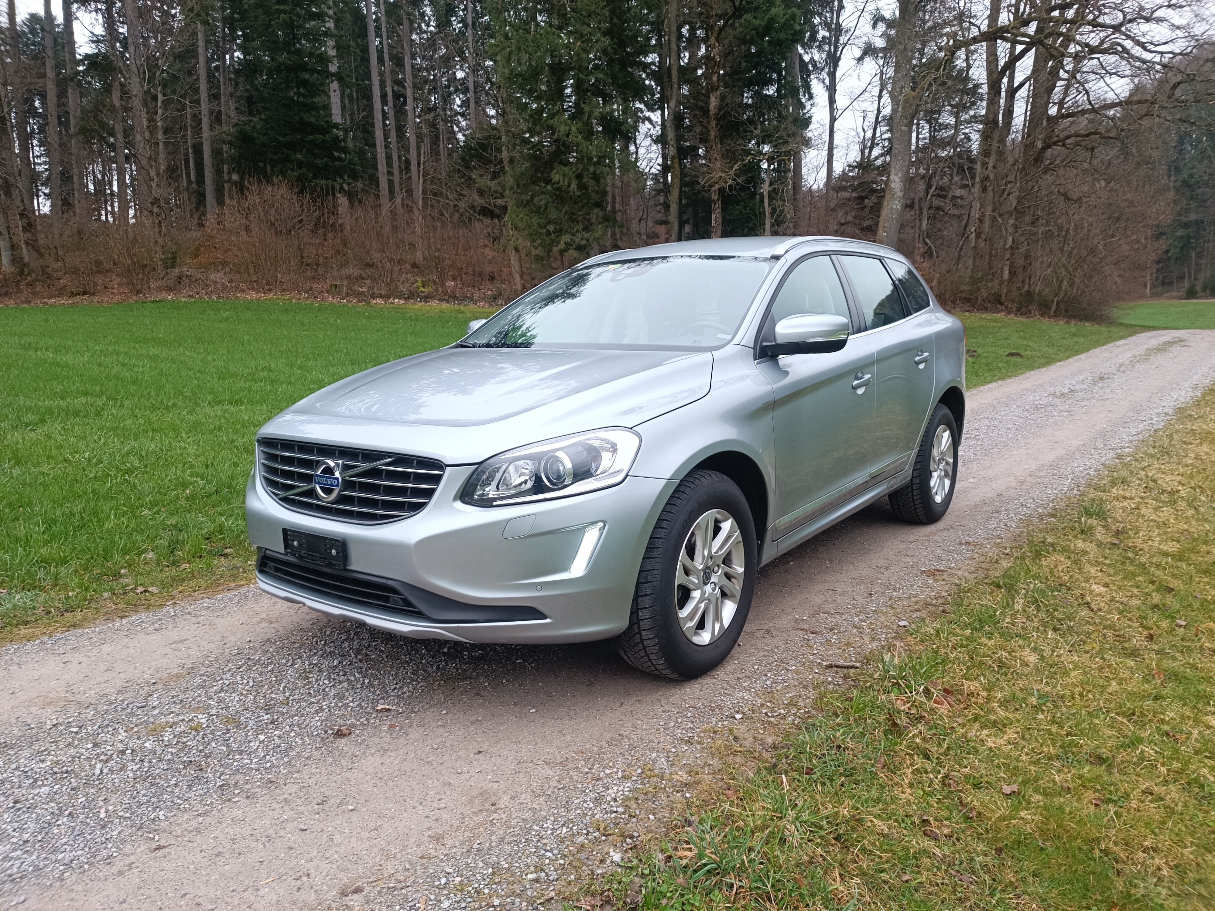 VOLVO XC60 D4 AWD Momentum Geartronic