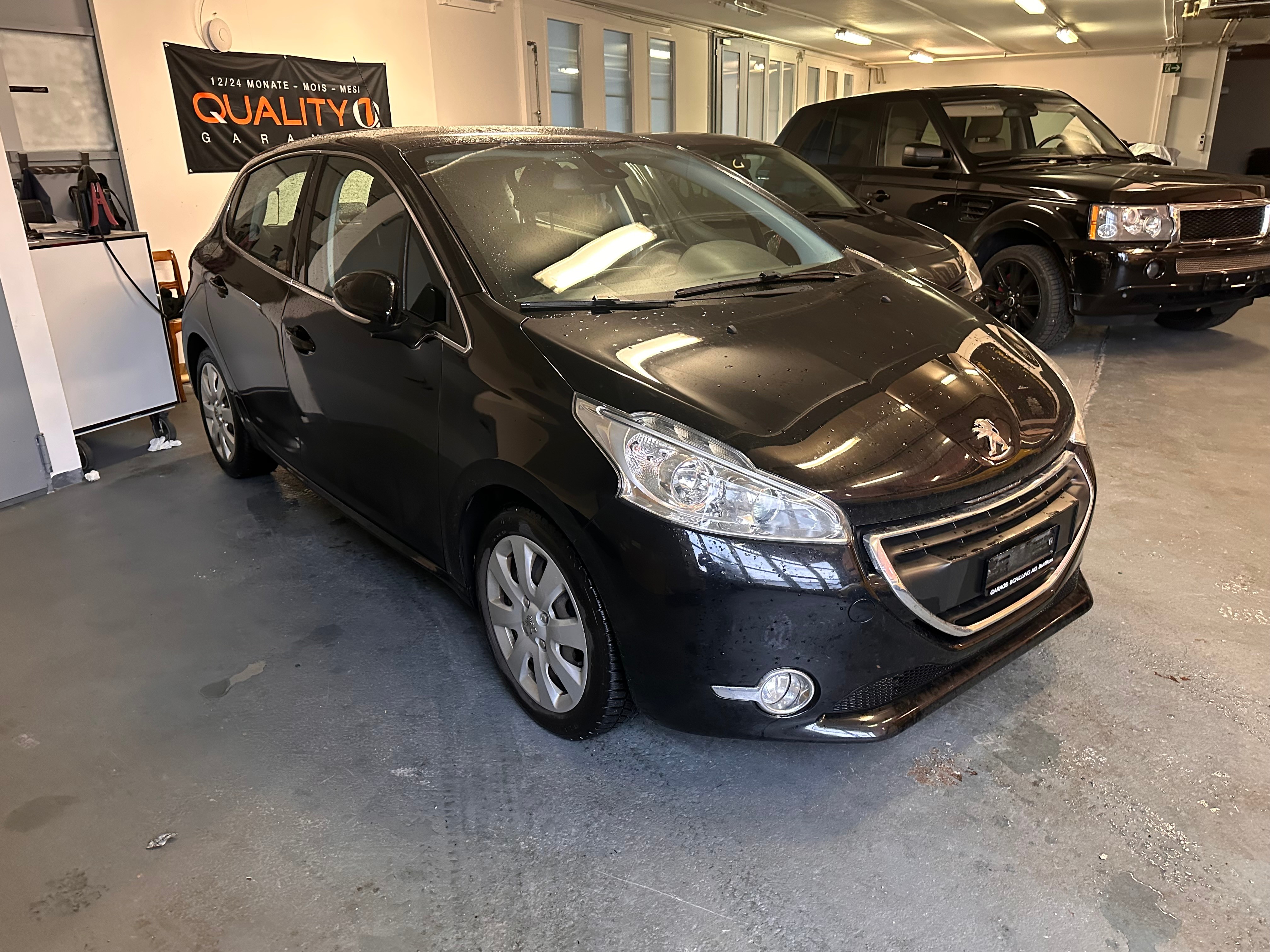 PEUGEOT 208 1.2 THP Allure