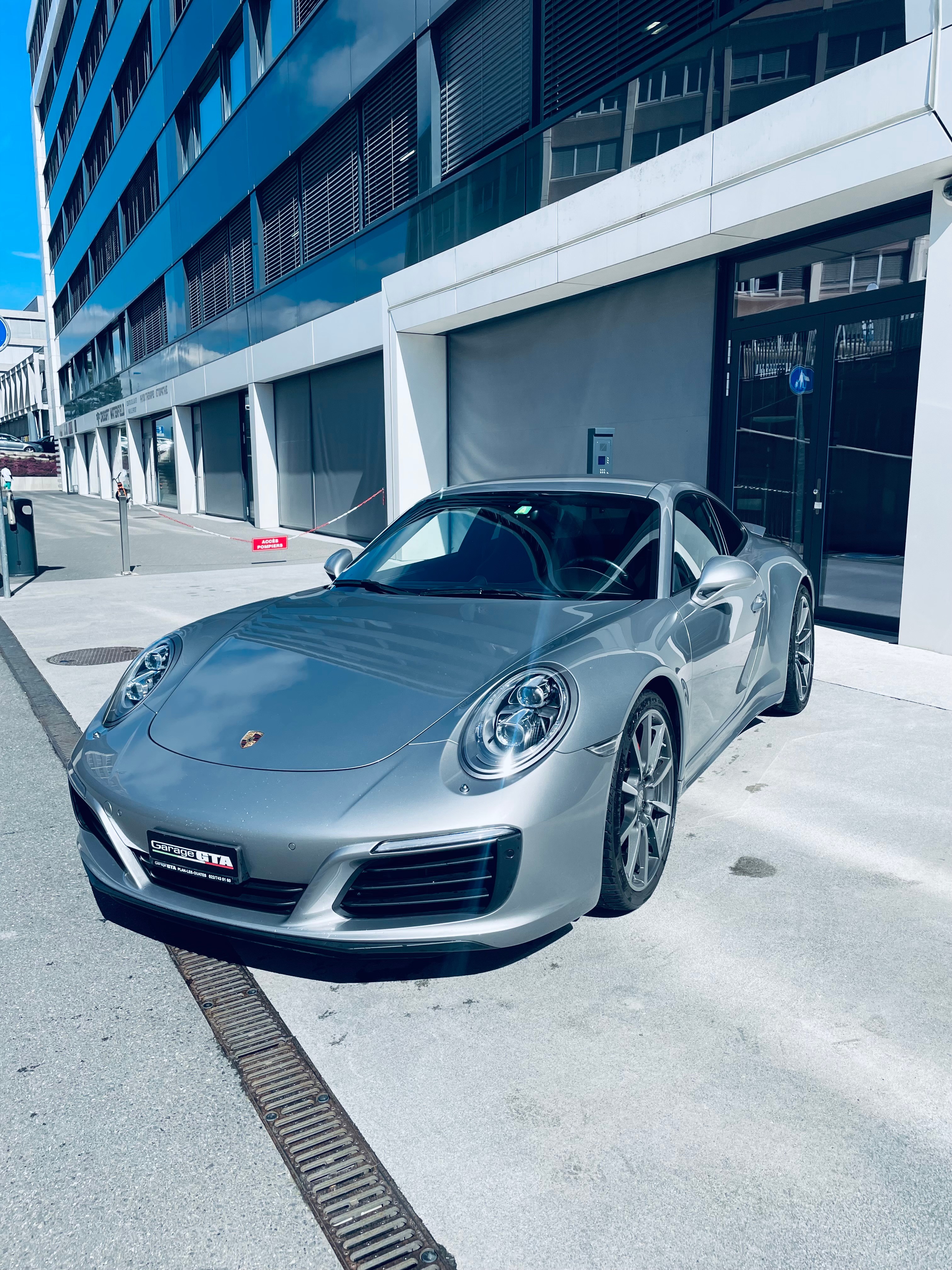 PORSCHE 911 Carrera 4S PDK