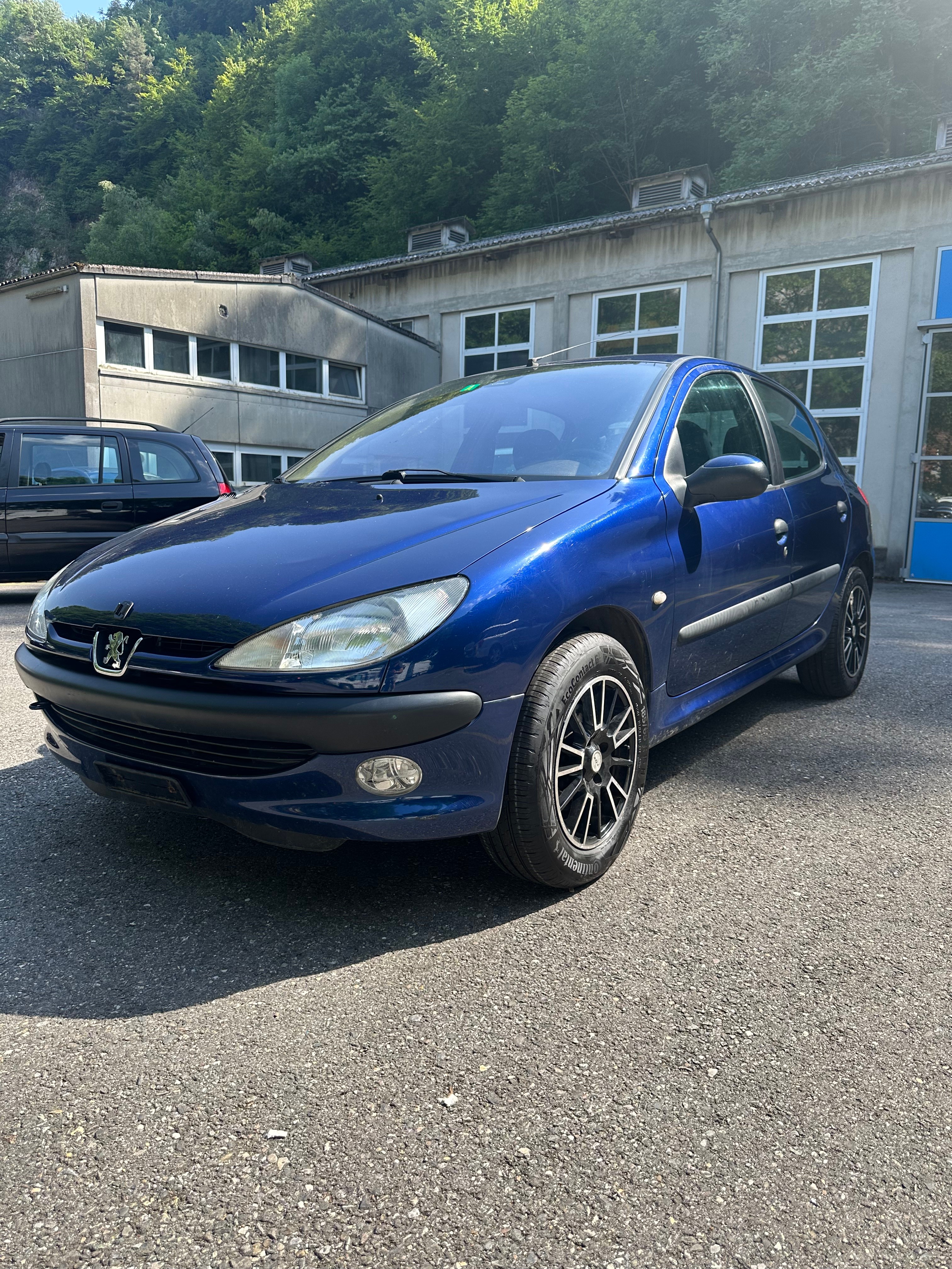 PEUGEOT 206 1.6 16V XT