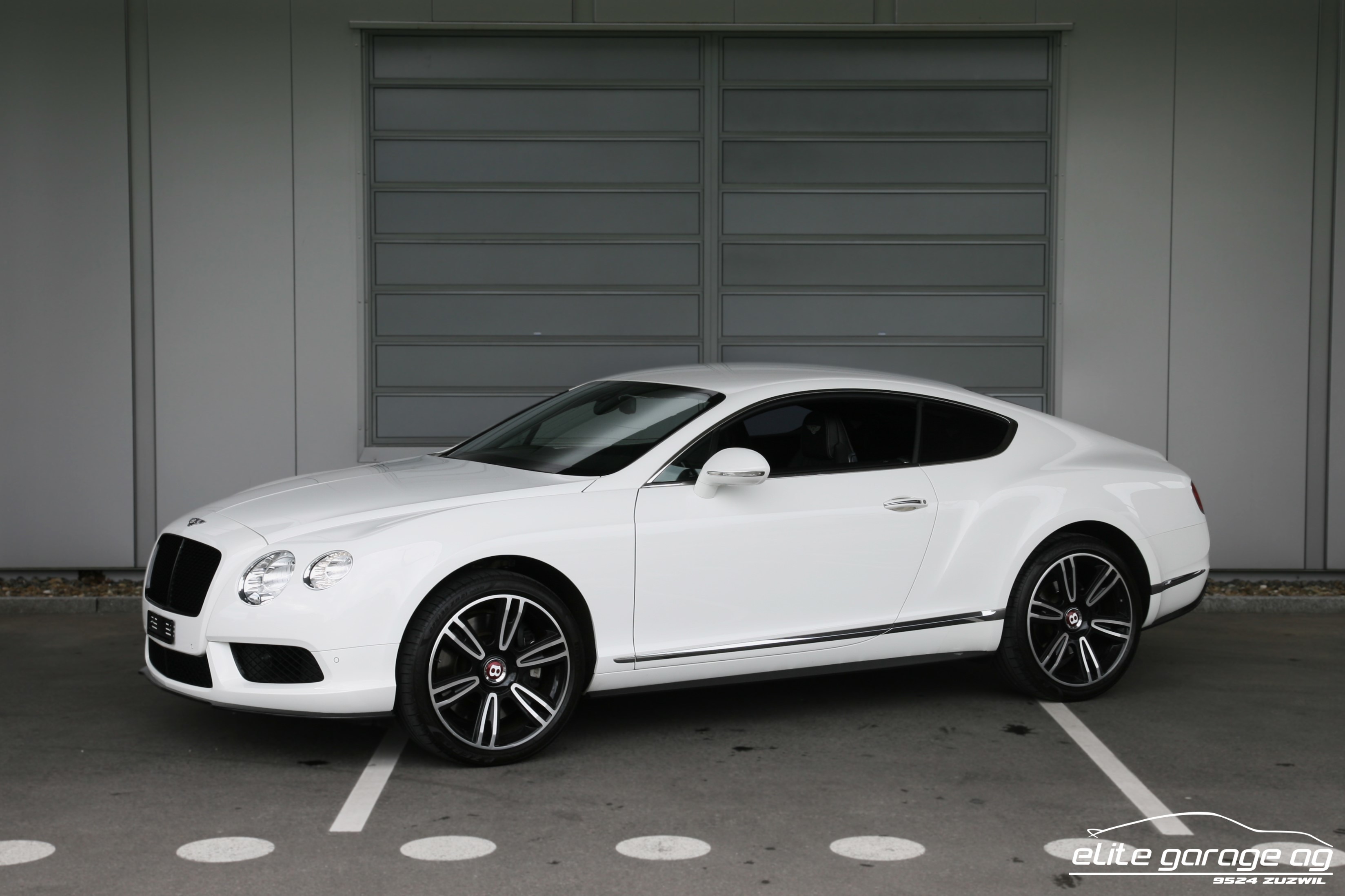 BENTLEY Continental GT 4.0 V8