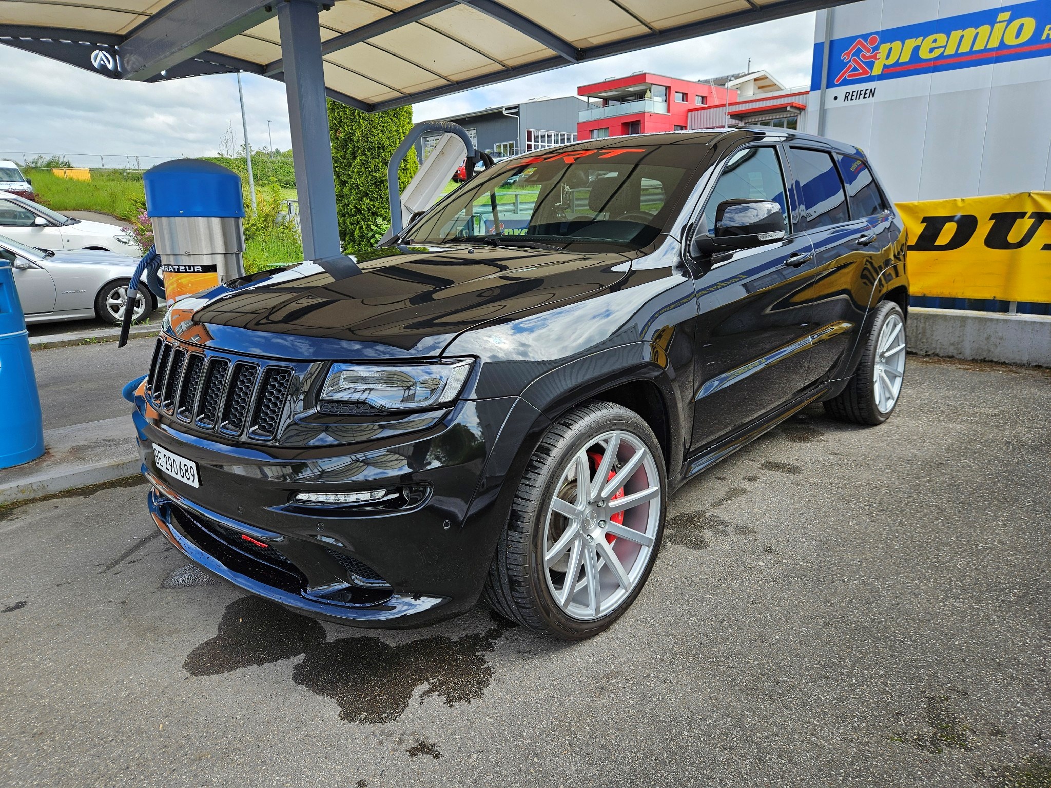 JEEP Grand Cherokee 6.4 V8 HEMI SRT8 Automatic