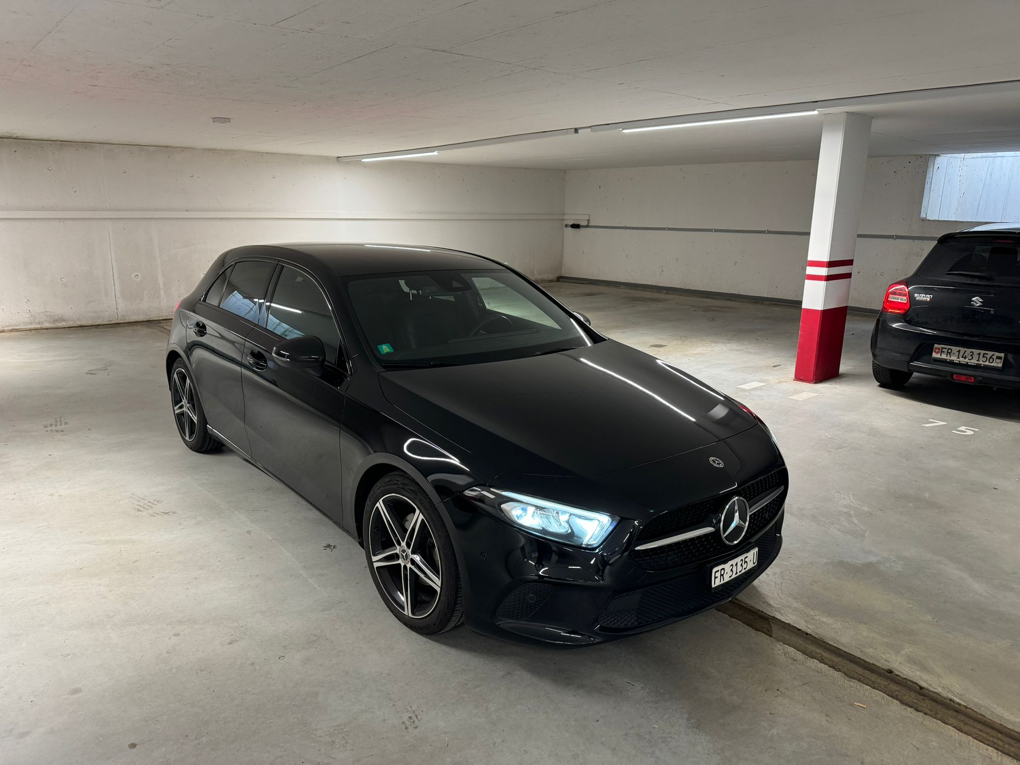 MERCEDES-BENZ A 180 Night Star AMG Line 7G-DCT