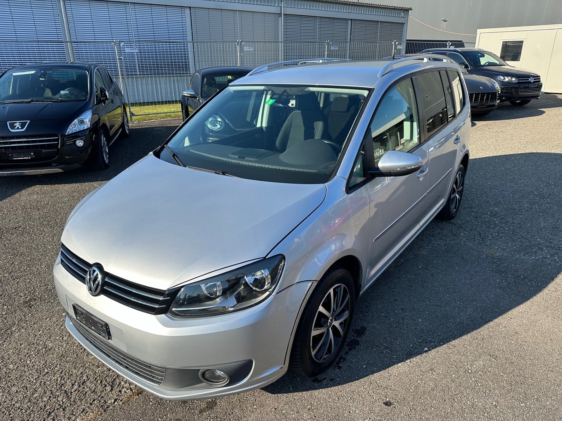 VW Touran 2.0 TDI BlueMotion Technology Team