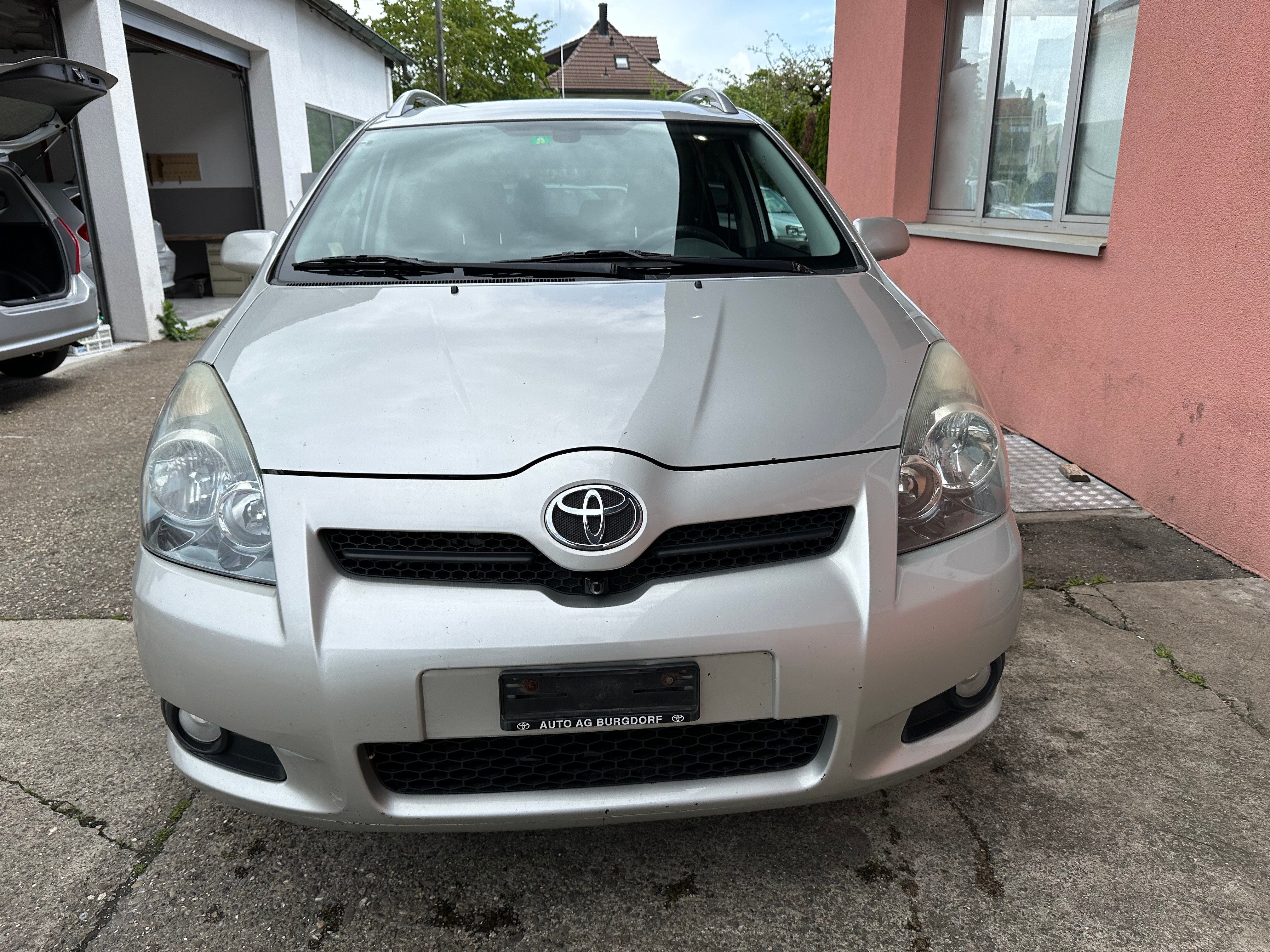 TOYOTA Corolla Verso 2.2 D-4D CleanP. Linea Sol Prem.