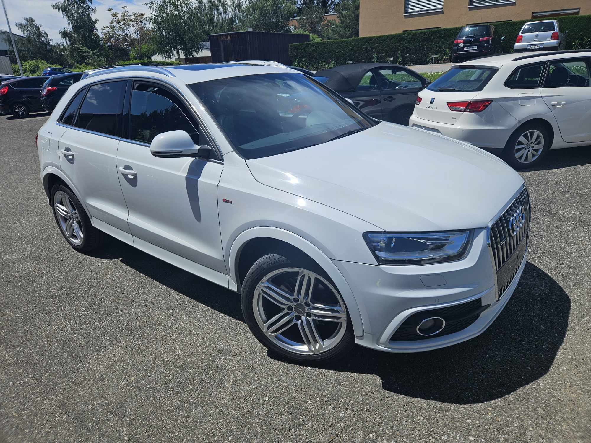 AUDI Q3 2.0 TDI quattro S-tronic