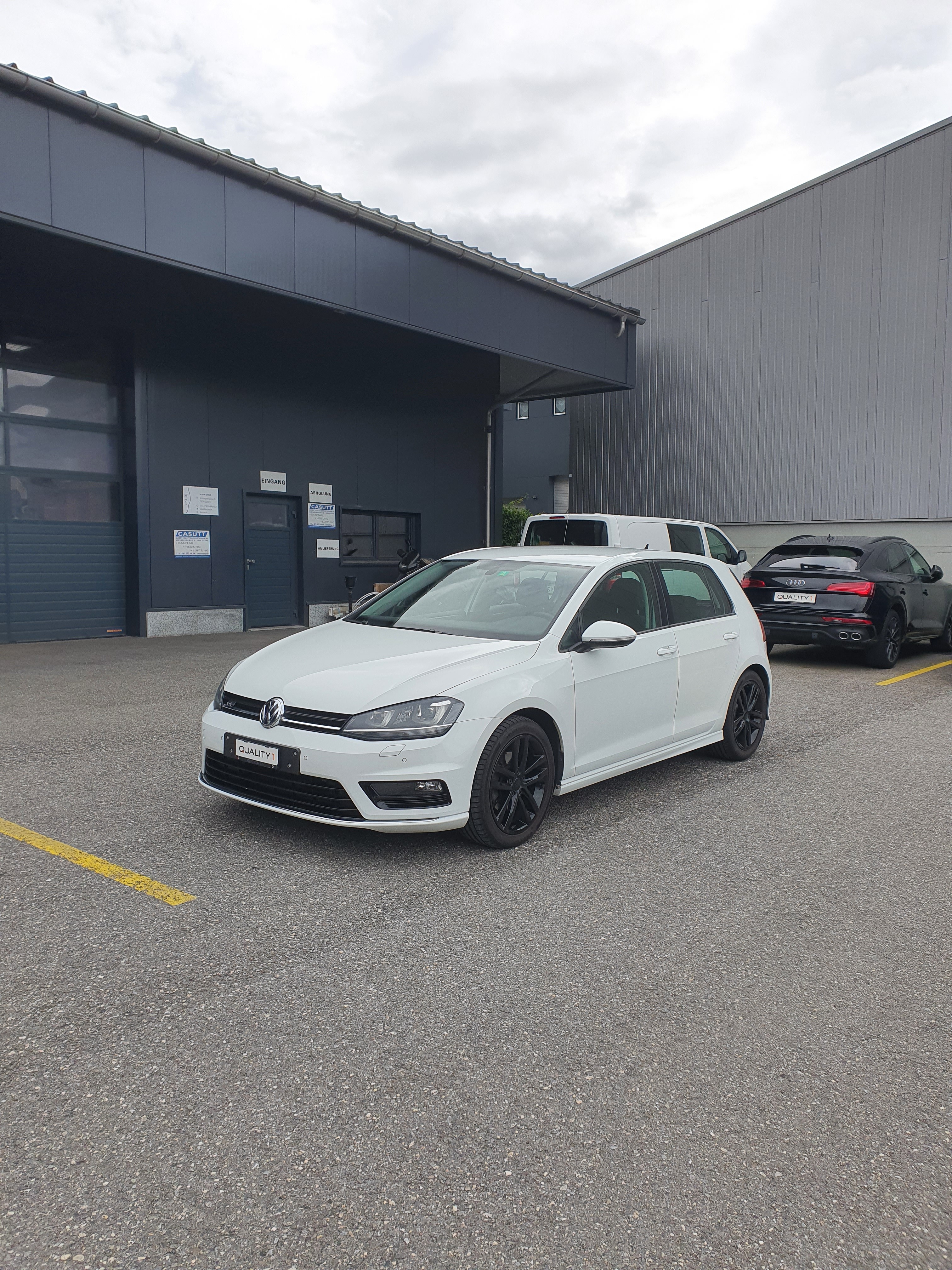 VW Golf 2.0 TDI R-Line Design