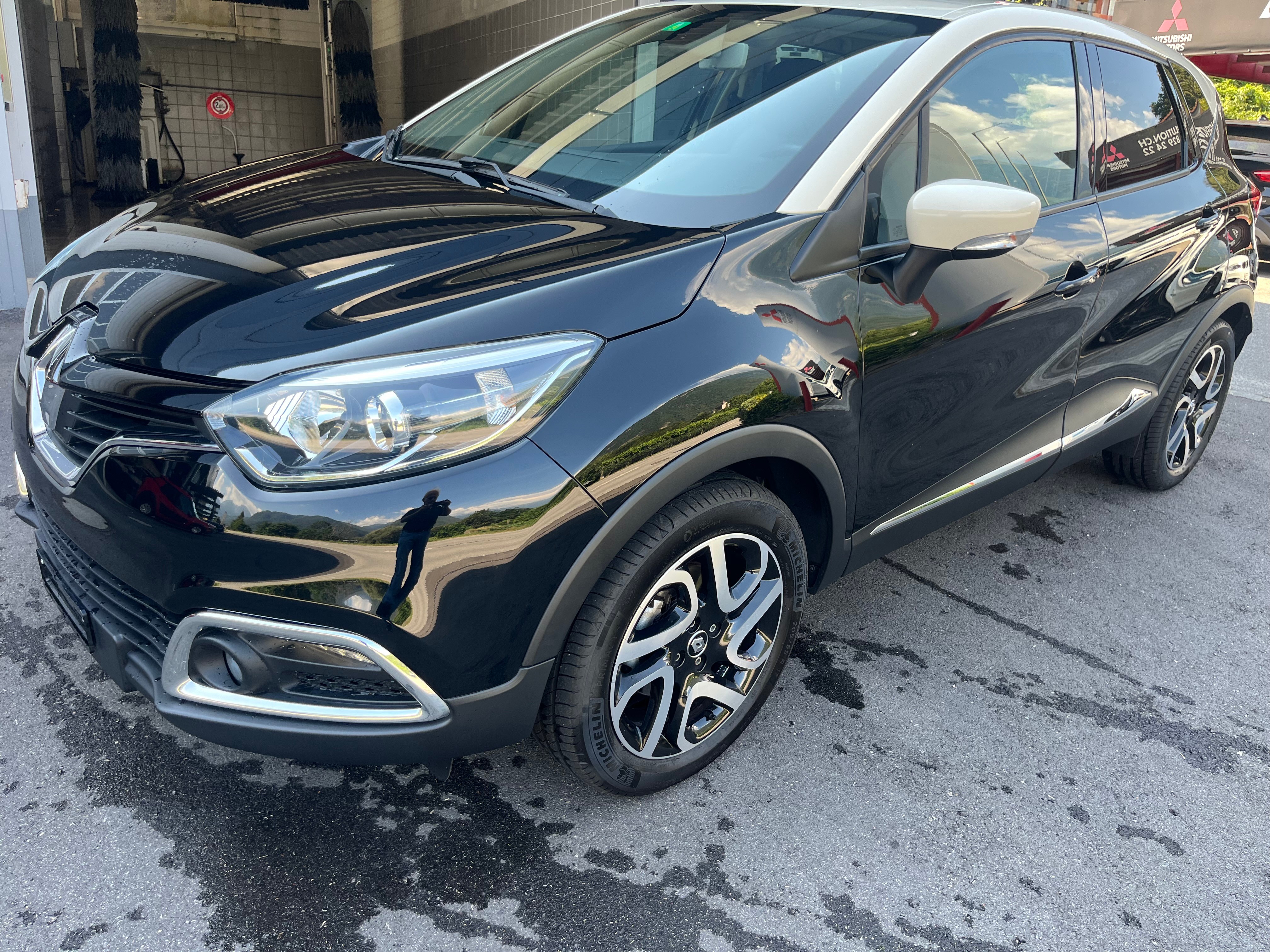 RENAULT Captur 1.2 T 16V Intens EDC