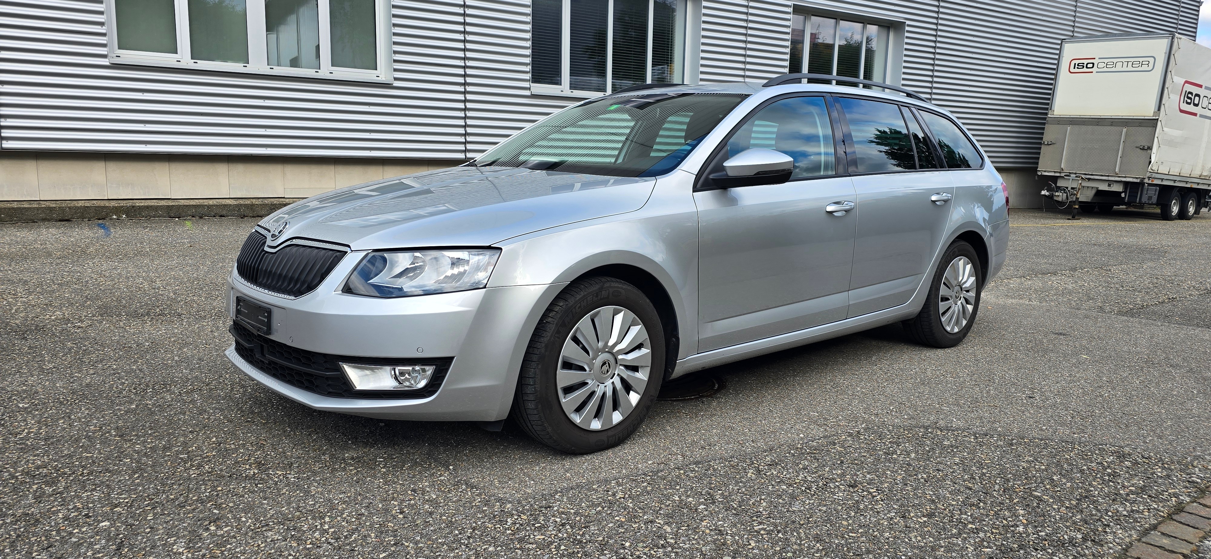 SKODA Octavia Combi 1.6 TDI Active DSG