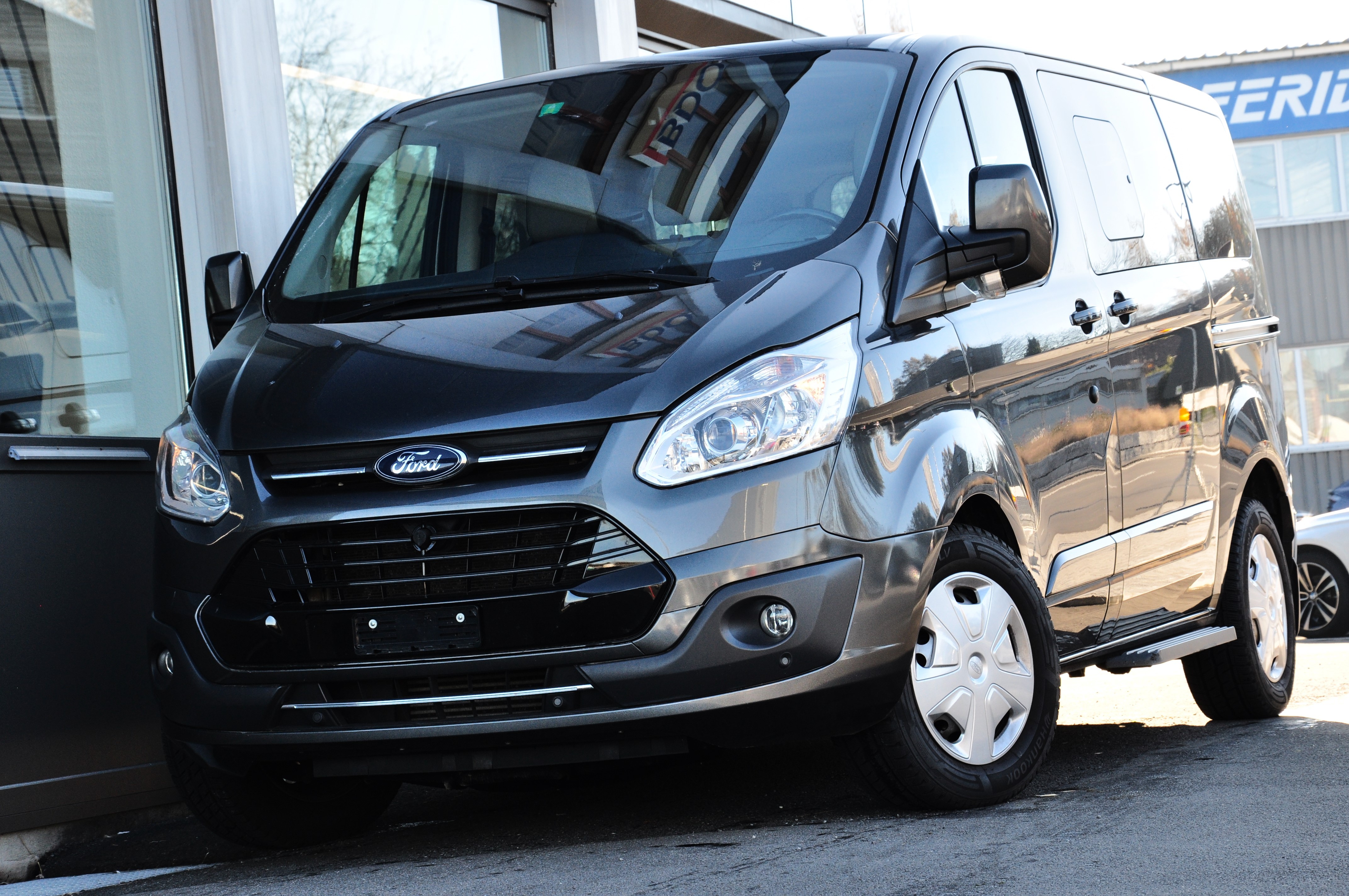 FORD Tourneo Custom 310 L1H1 Titanium SelectShift A