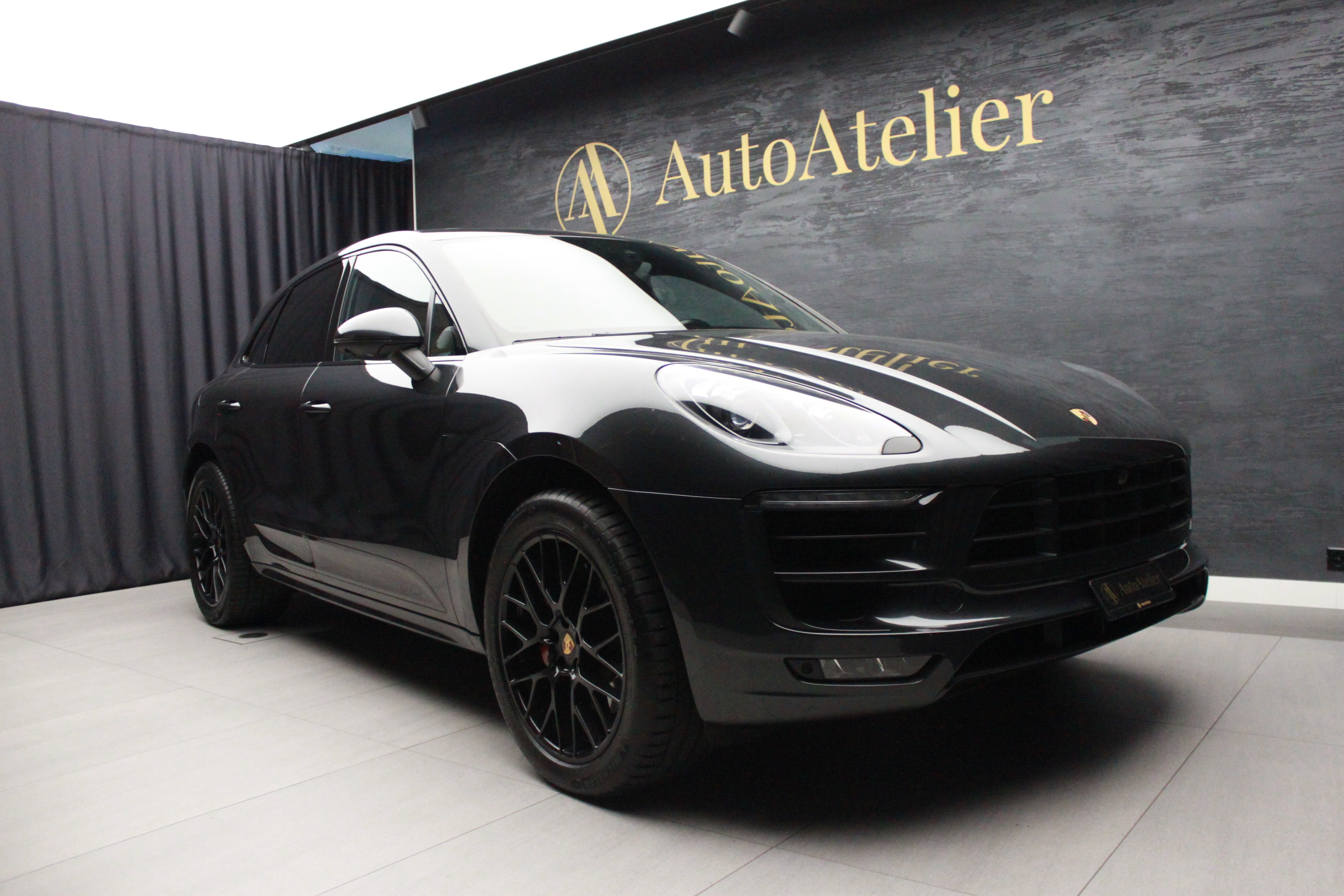 PORSCHE Macan GTS PDK