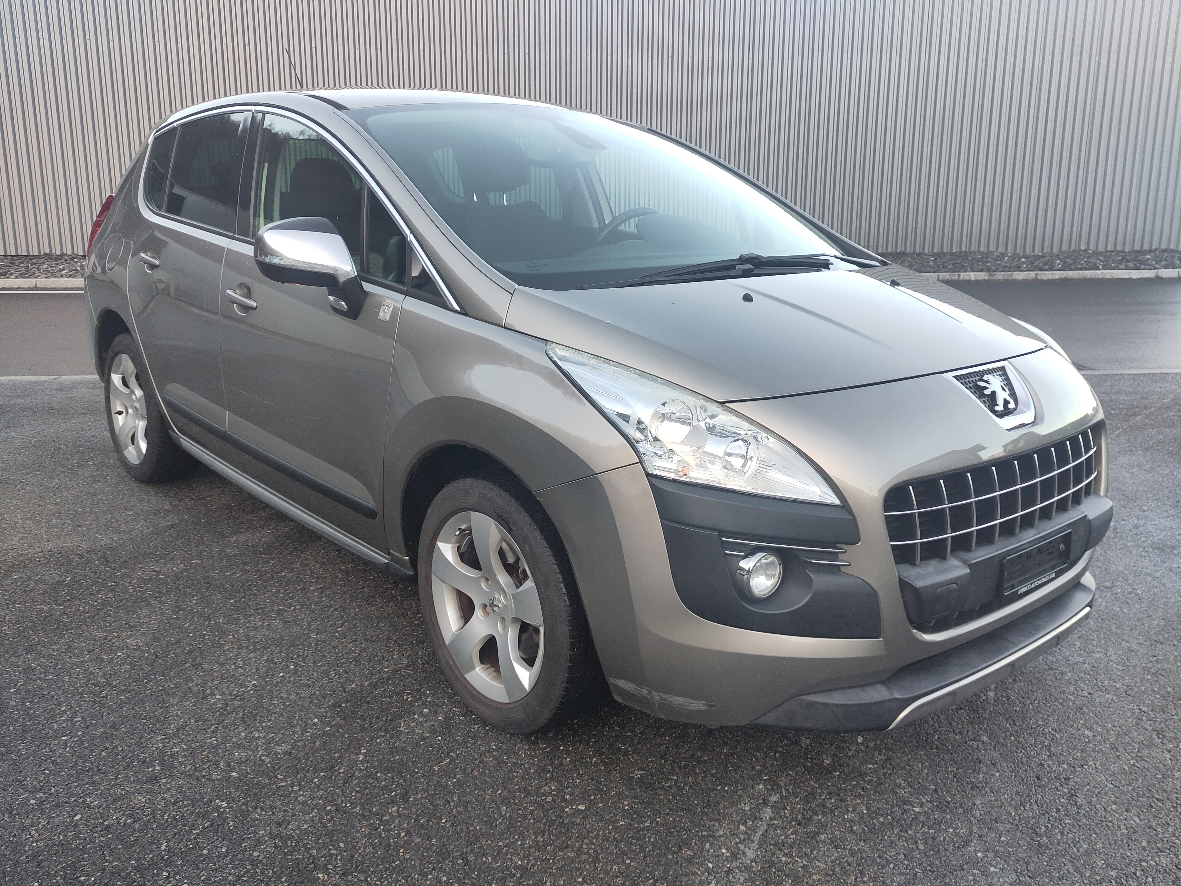 PEUGEOT 3008 1.6 16V T Active