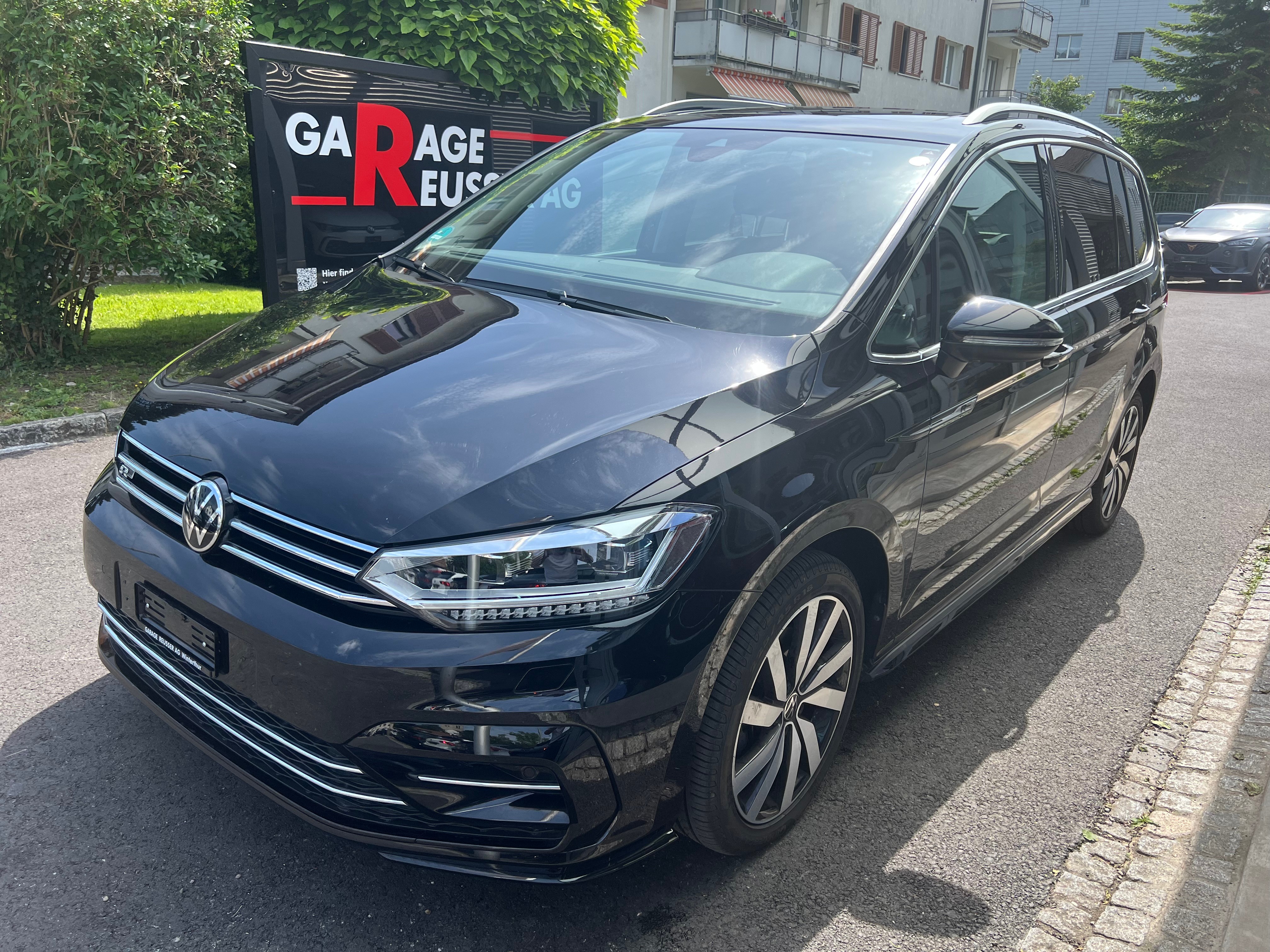 VW TOURAN 1.5 TSI HIGHLINE R-LINE DSG *** PANORAMAGLASDACH ***