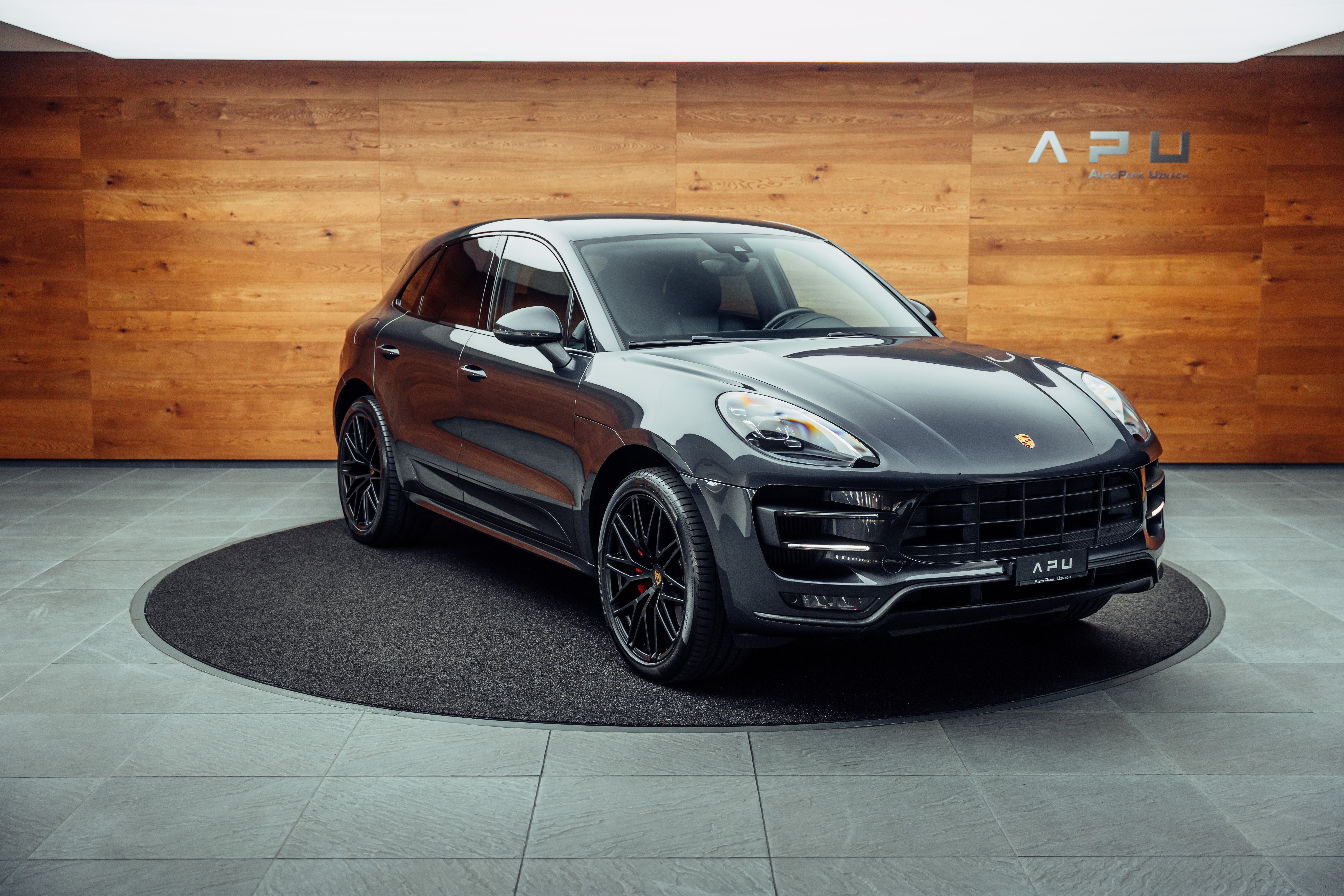 PORSCHE Macan Turbo PDK