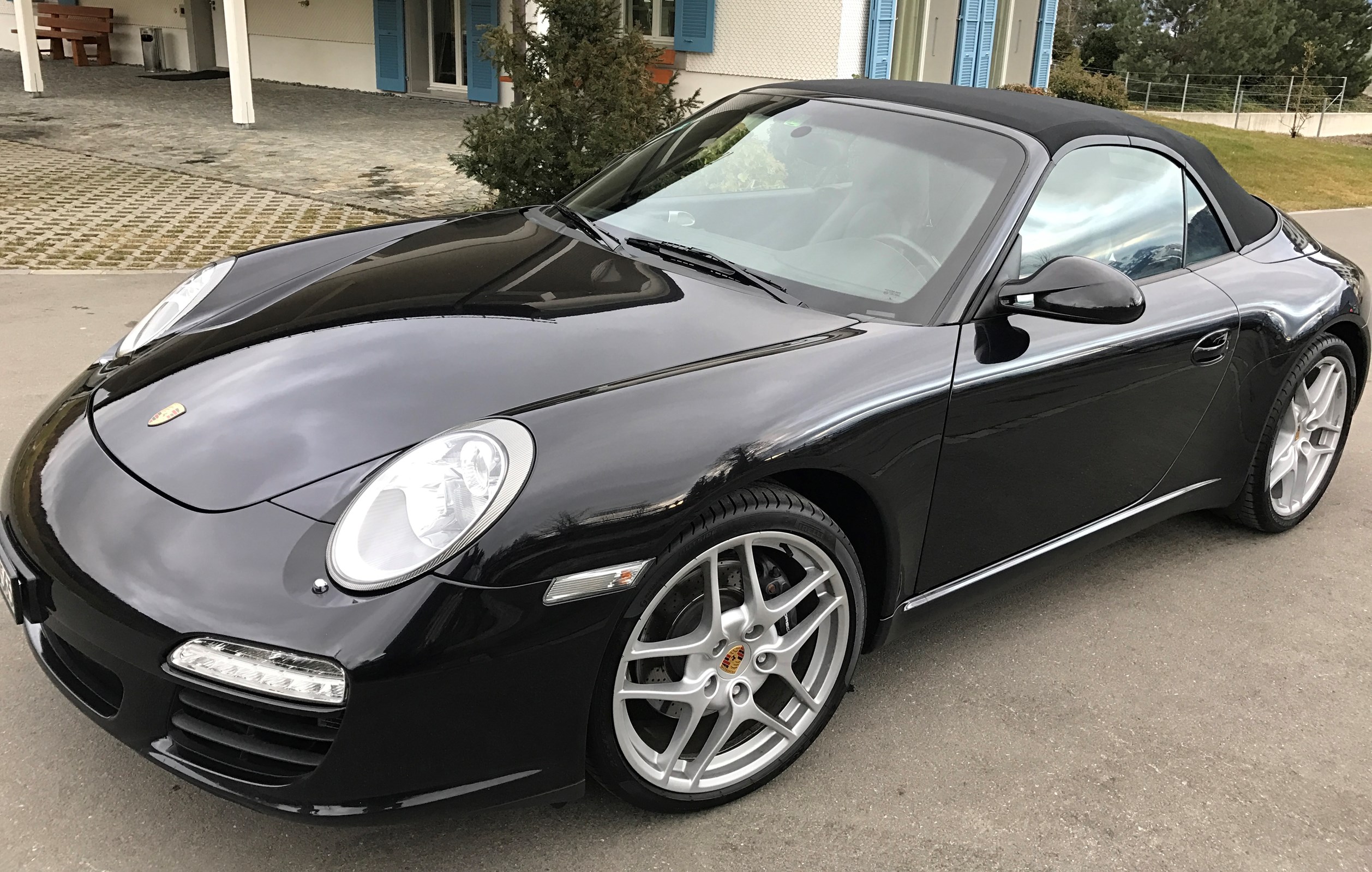 PORSCHE 911 Cabrio Carrera