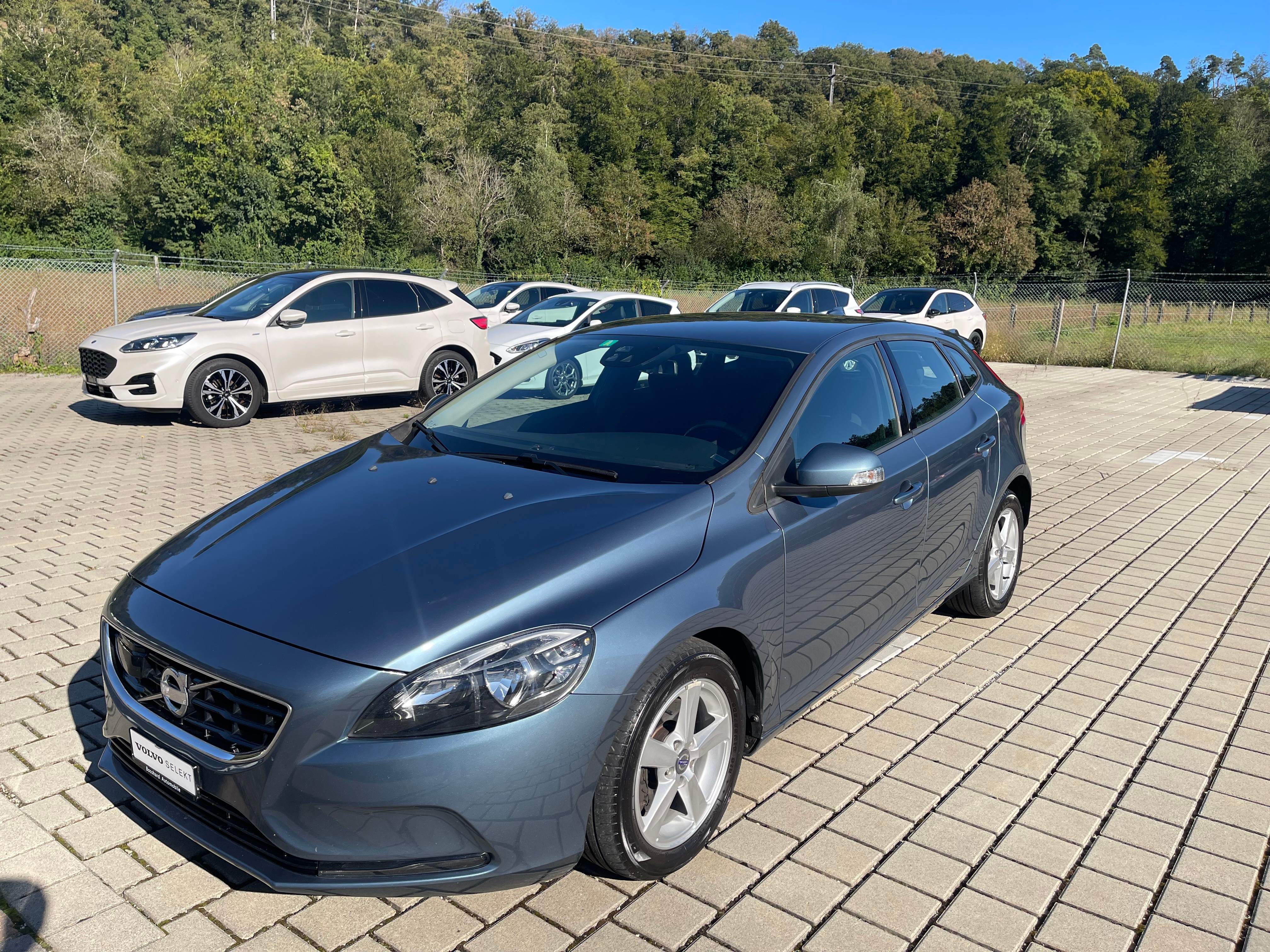 VOLVO V40 D2 Kinetic Powershift