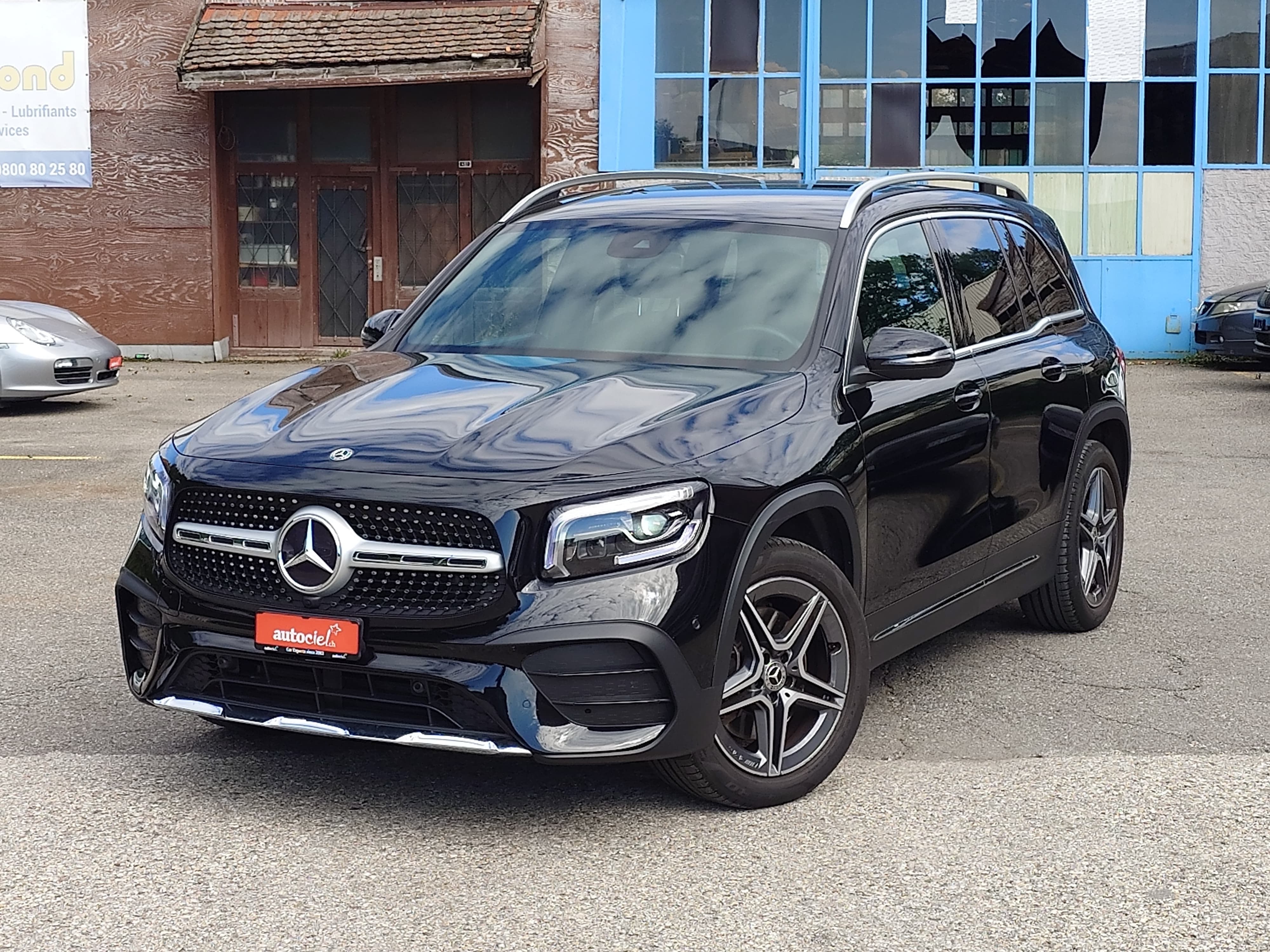 MERCEDES-BENZ GLB 250 4Matic AMG Line 8G-Tronic