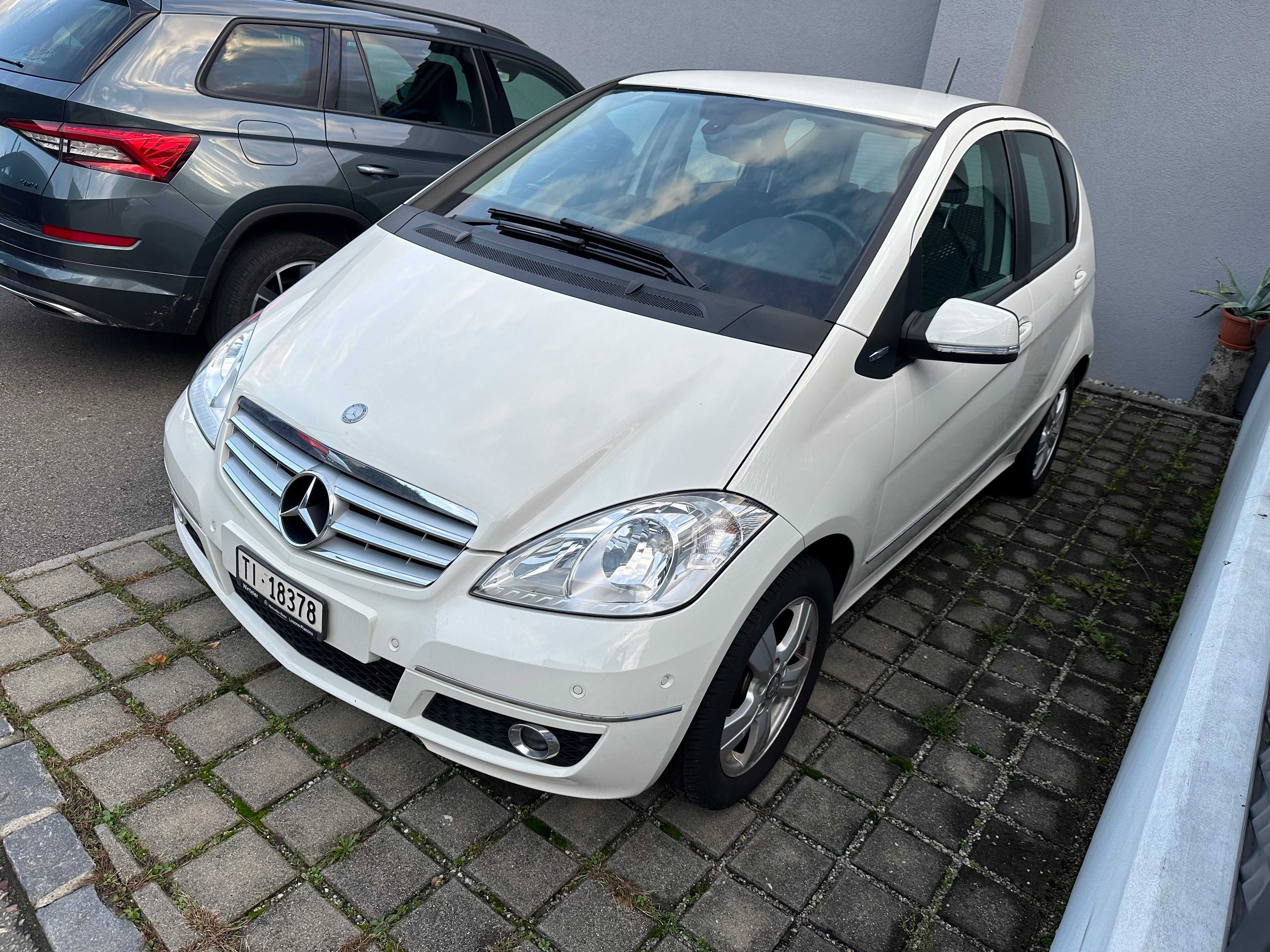 MERCEDES-BENZ A 180 (170) BlueEfficiency Classic