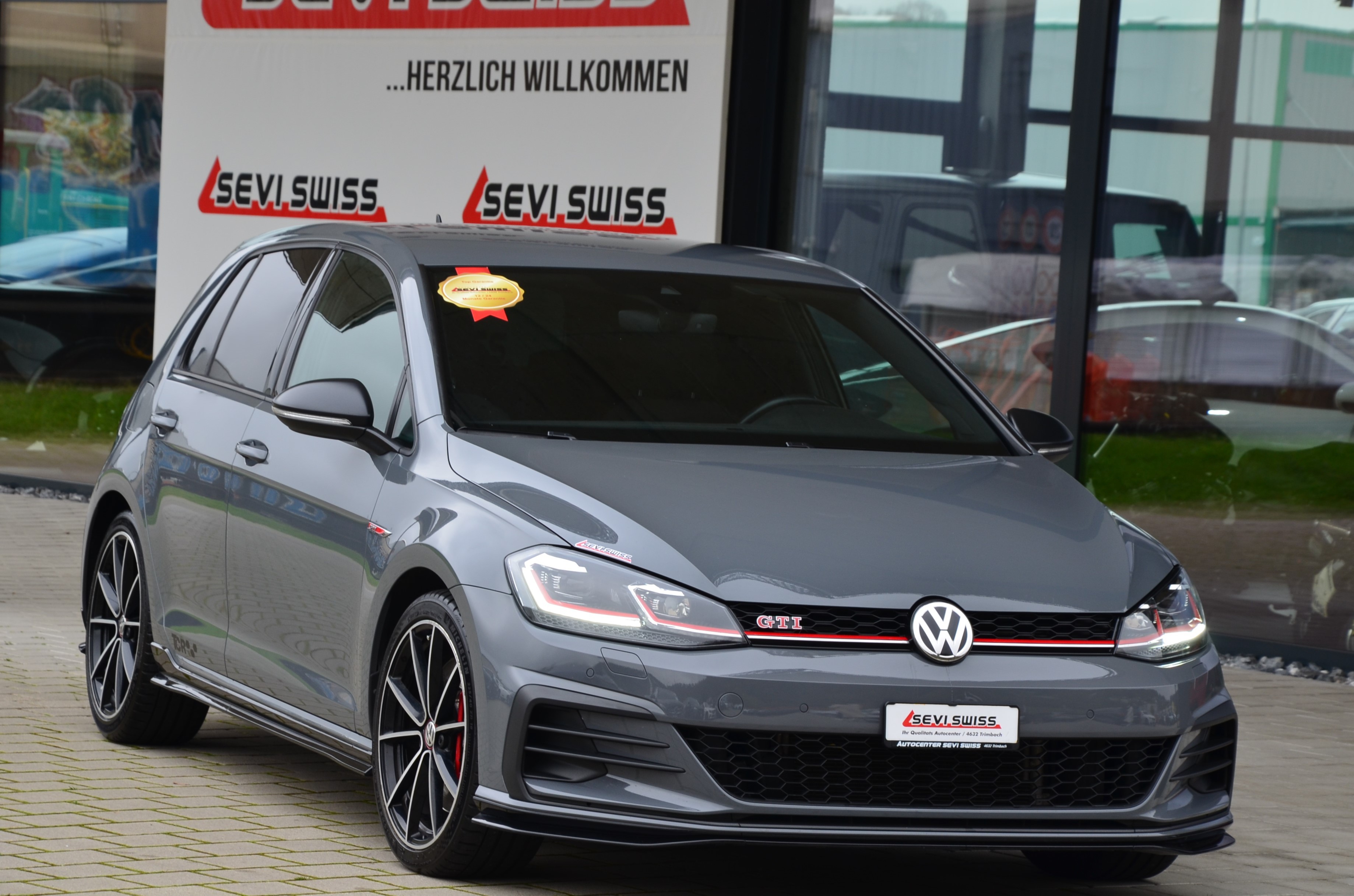 VW Golf 2.0 TSI GTI TCR DSG