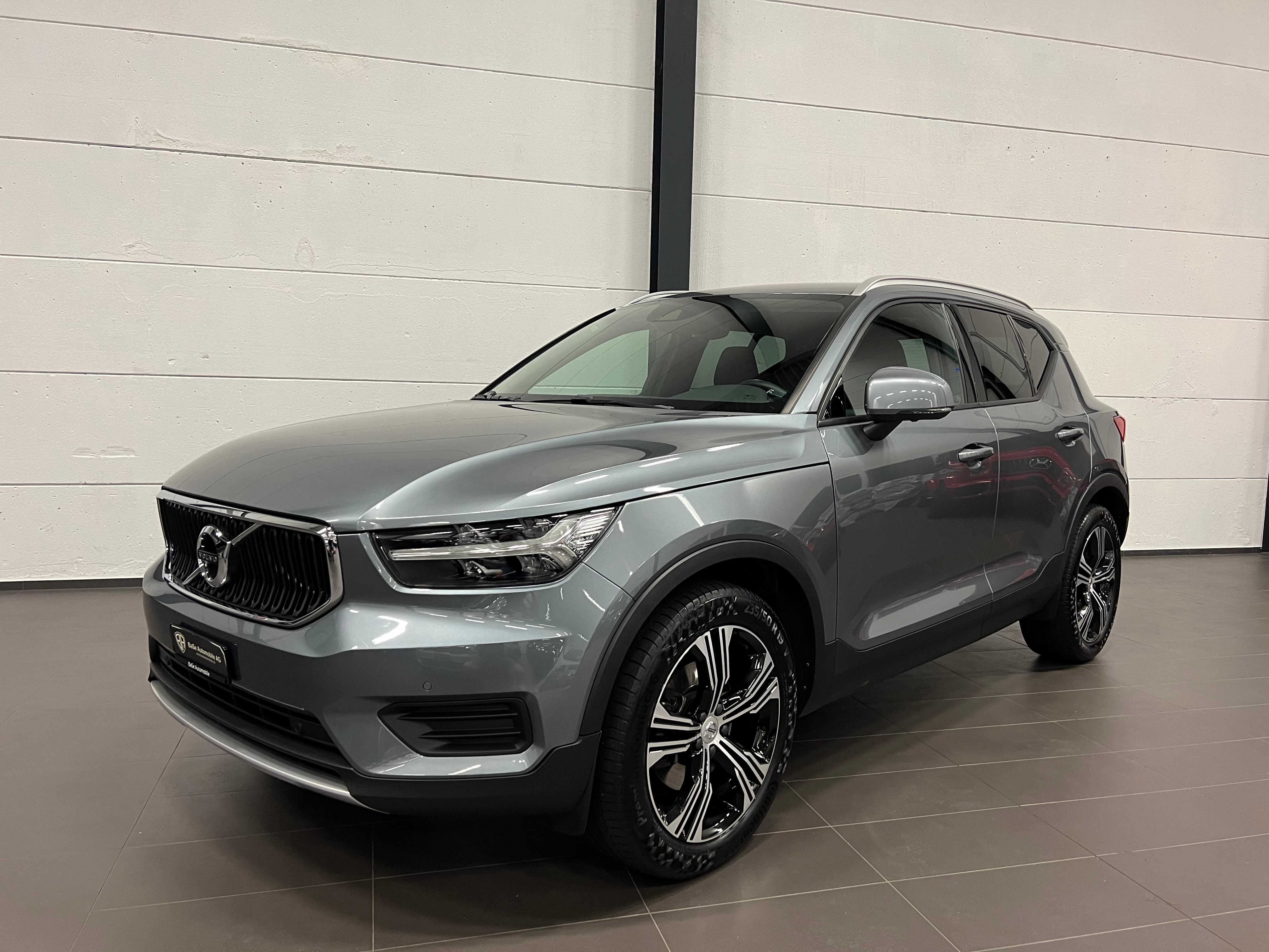 VOLVO XC40 T5 AWD Momentum Geartronic