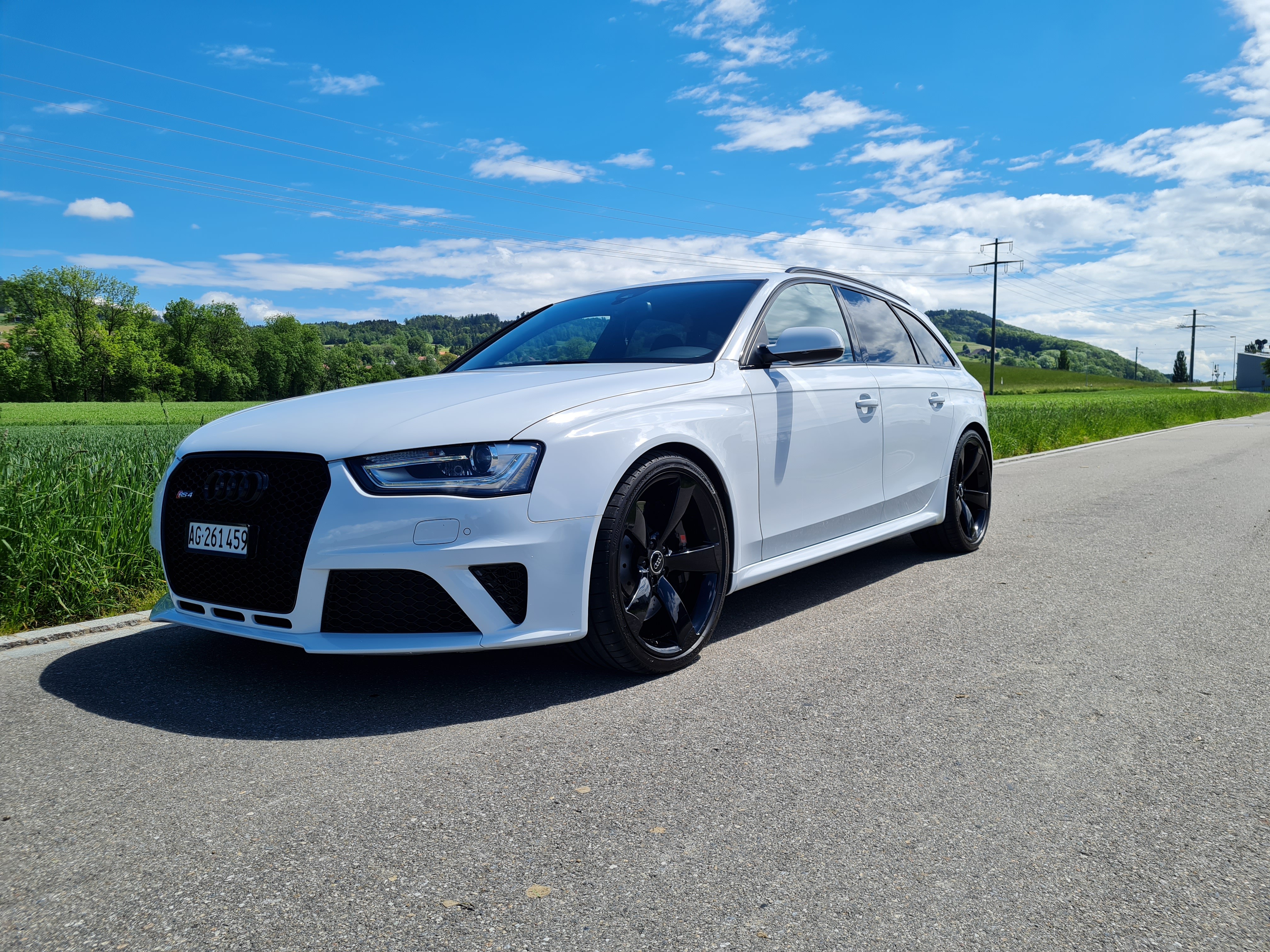 AUDI RS4 Avant 4.2 FSI V8 quattro S-tronic