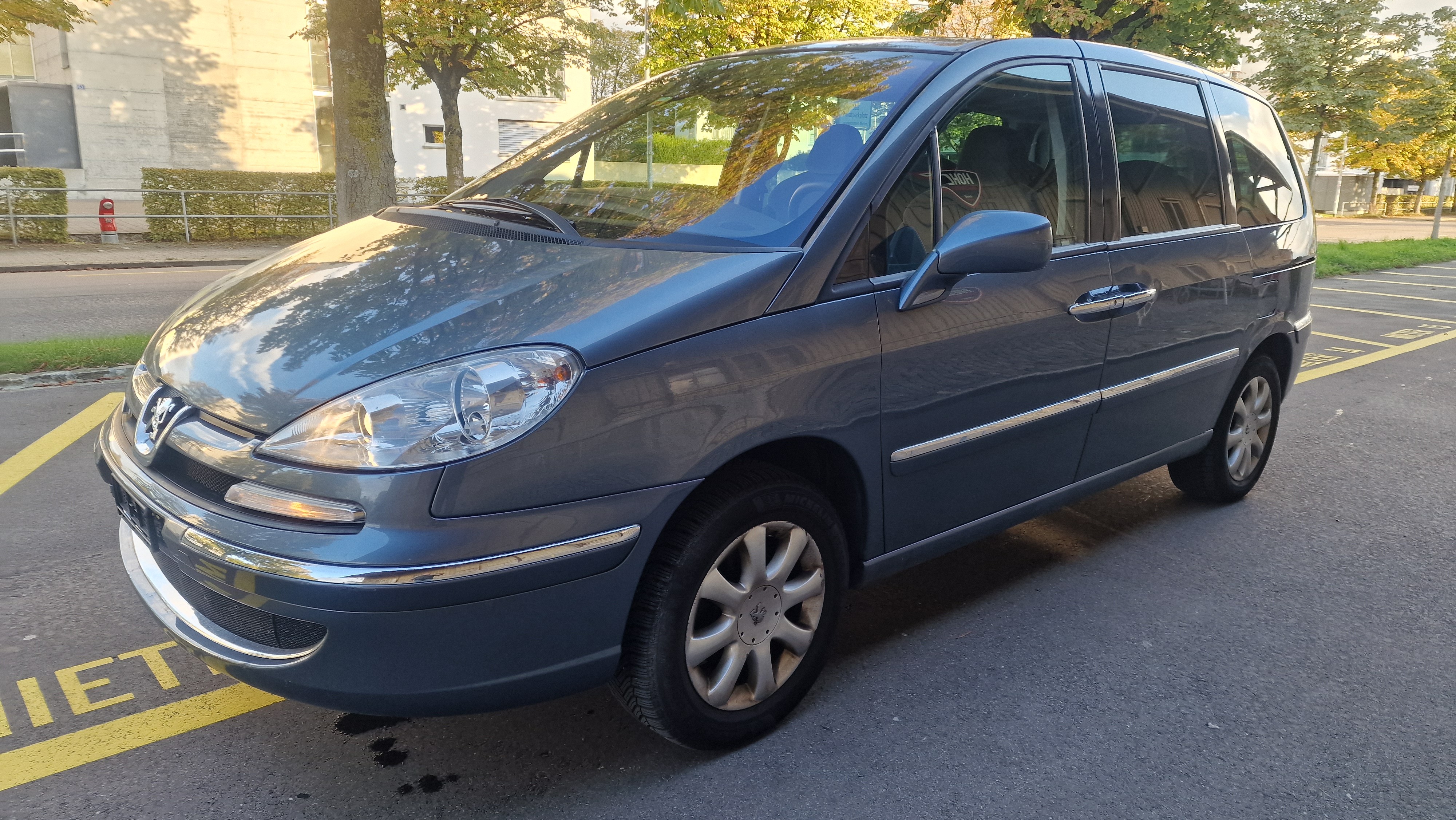 PEUGEOT 807 2.0 16V (SR) Family