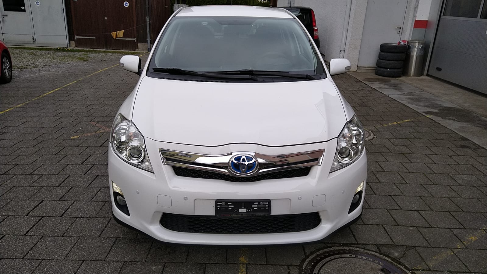 TOYOTA Auris 1.8 16V HSD Linea Luna