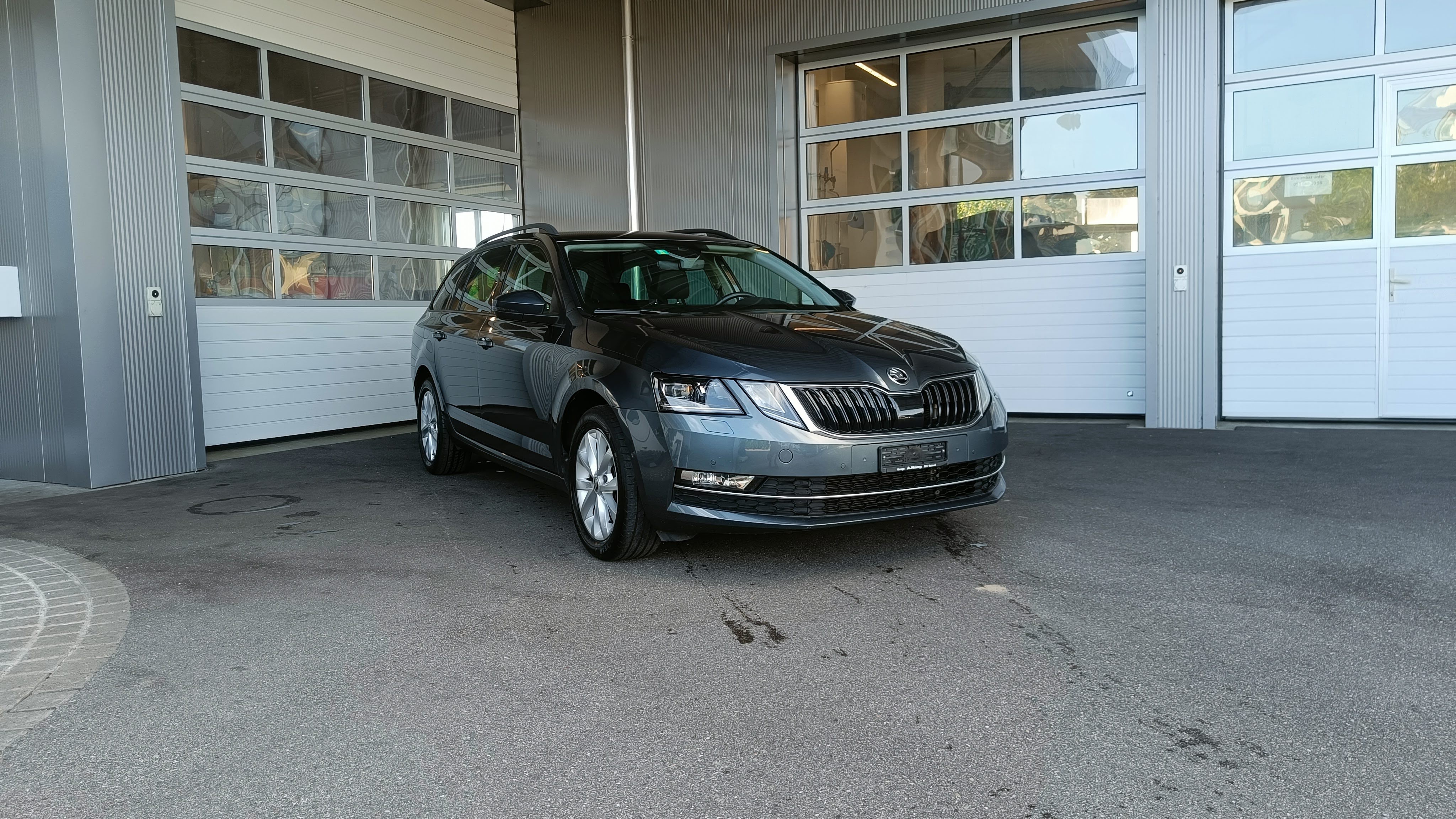 SKODA Octavia Combi 2.0 TDI Style 4x4 DSG