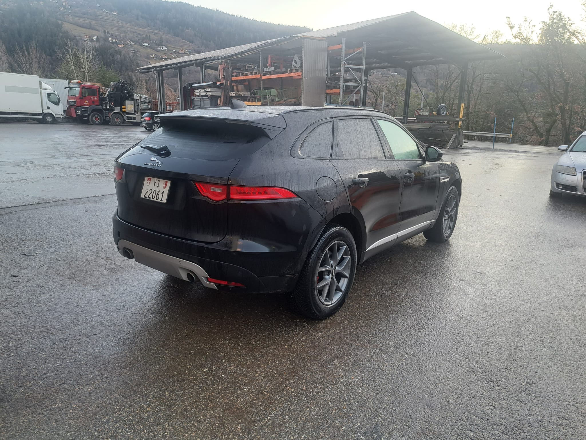 JAGUAR F-Pace 3.0 V6 S AWD Automatik